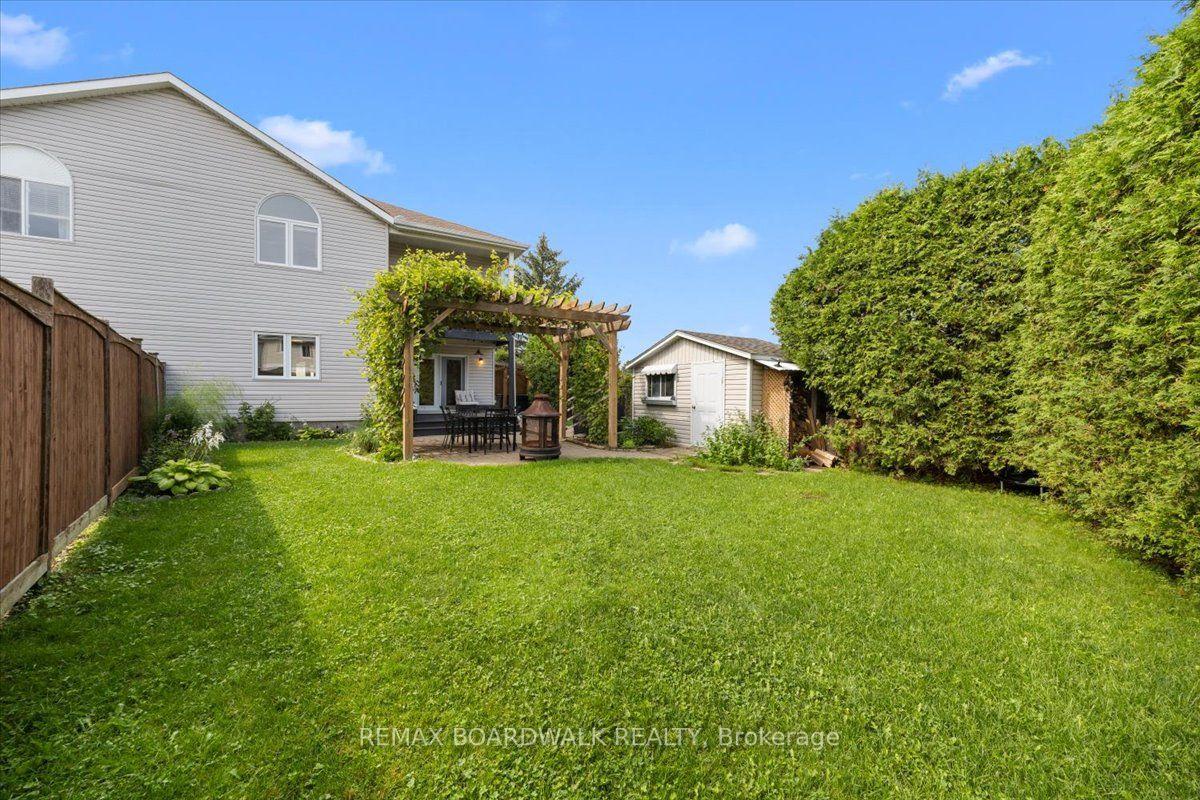 Photo 42 of 161 Castle Glen Crescent, Ottawa, Kanata - Glencairn/Hazeldean — HOMEH