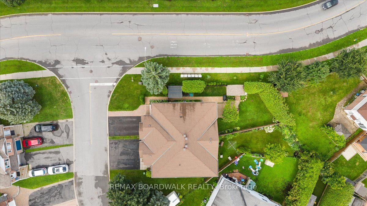 Photo 45 of 161 Castle Glen Crescent, Ottawa, Kanata - Glencairn/Hazeldean — HOMEH
