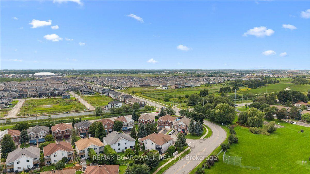 Photo 47 of 161 Castle Glen Crescent, Ottawa, Kanata - Glencairn/Hazeldean — HOMEH
