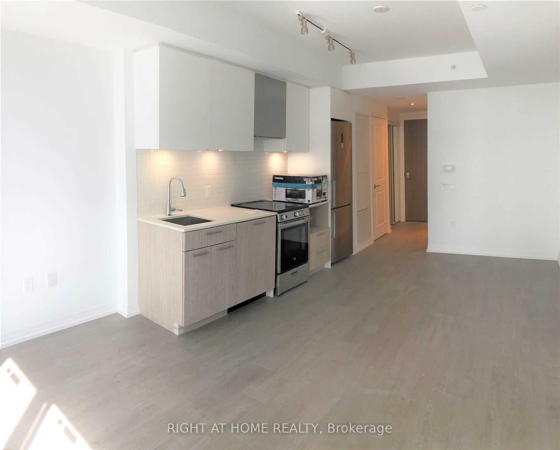 Front of Unit 2904, 251 Jarvis Street