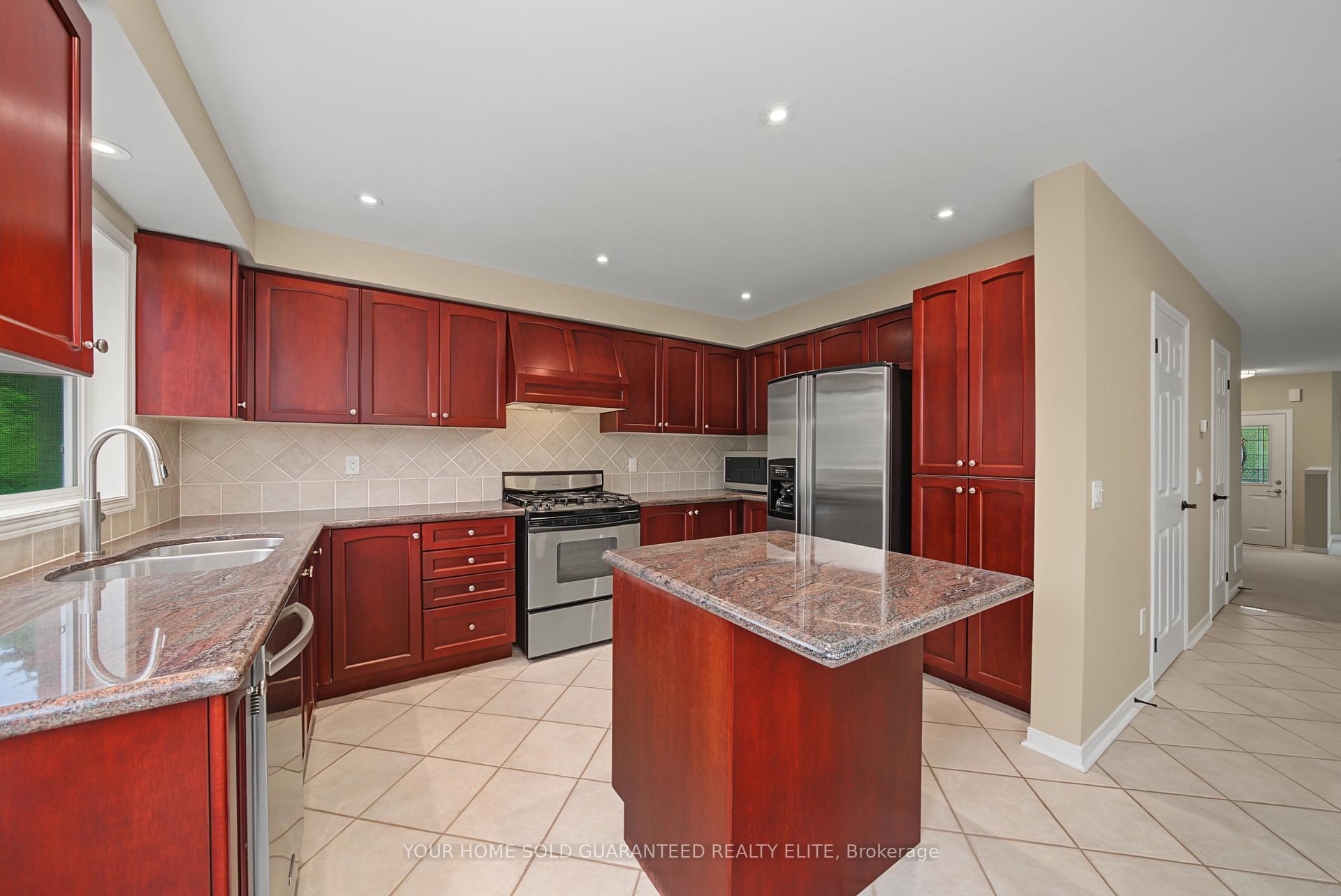 Photo 10 of 562 Delphine Drive, Burlington, Appleby — HOMEH