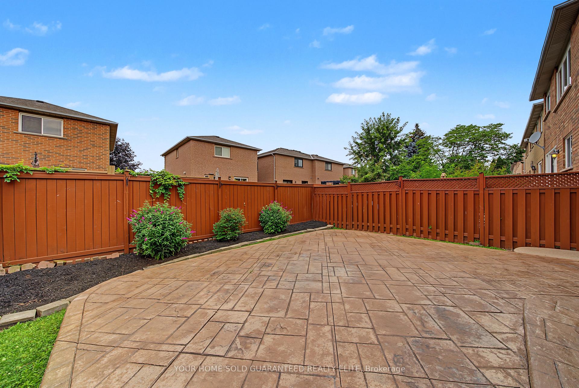 Photo 18 of 562 Delphine Drive, Burlington, Appleby — HOMEH