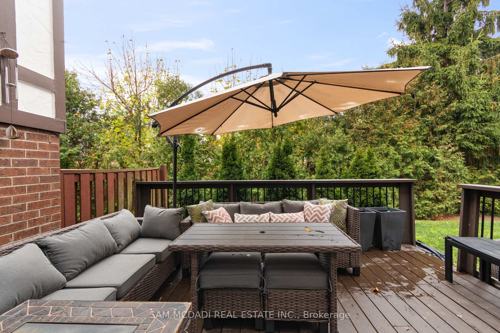 Photo 3 of Unit 4, 4230 Fieldgate Drive, Mississauga, Rathwood — HOMEH