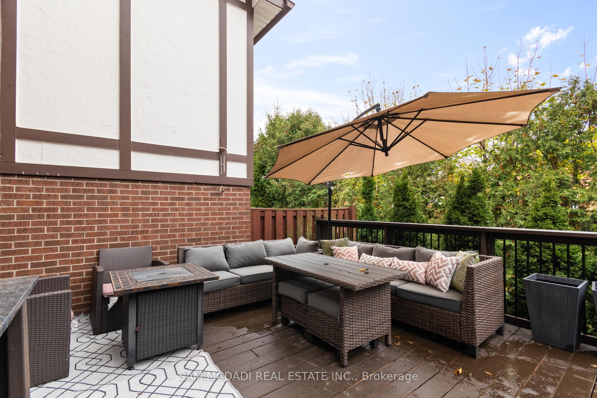 Photo 4 of Unit 4, 4230 Fieldgate Drive, Mississauga, Rathwood — HOMEH