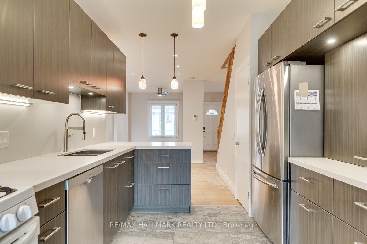 Photo 3 of 262 Highfield Road, Toronto, Greenwood-Coxwell — HOMEH