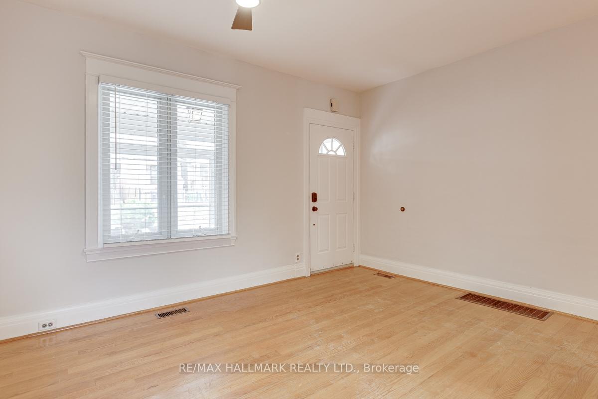 Photo 7 of 262 Highfield Road, Toronto, Greenwood-Coxwell — HOMEH