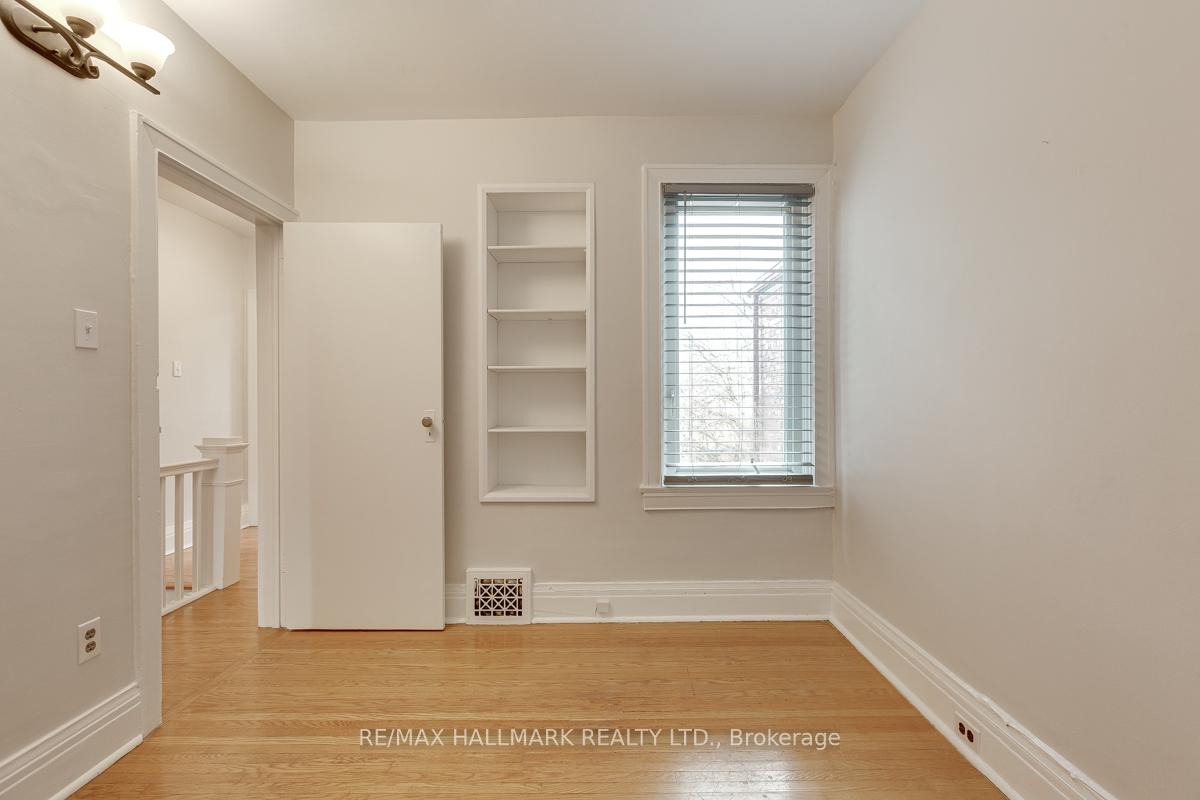 Photo 15 of 262 Highfield Road, Toronto, Greenwood-Coxwell — HOMEH
