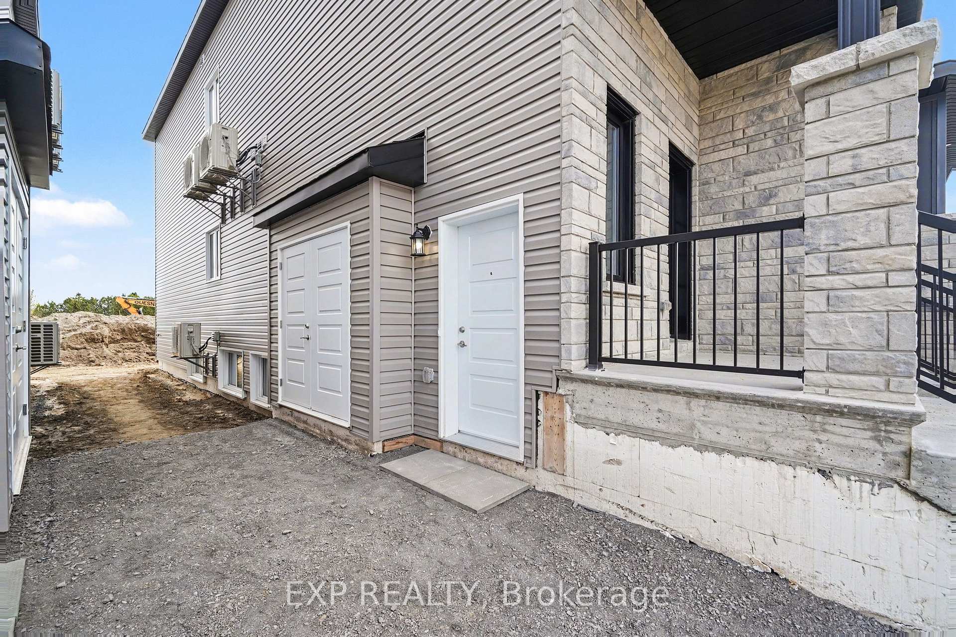 Photo 2 of Unit B, 492 Falcon Lane, Russell, Village of Russell — HOMEH