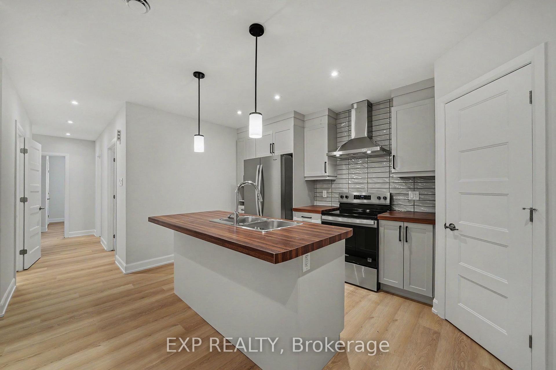 Photo 6 of Unit B, 492 Falcon Lane, Russell, Village of Russell — HOMEH