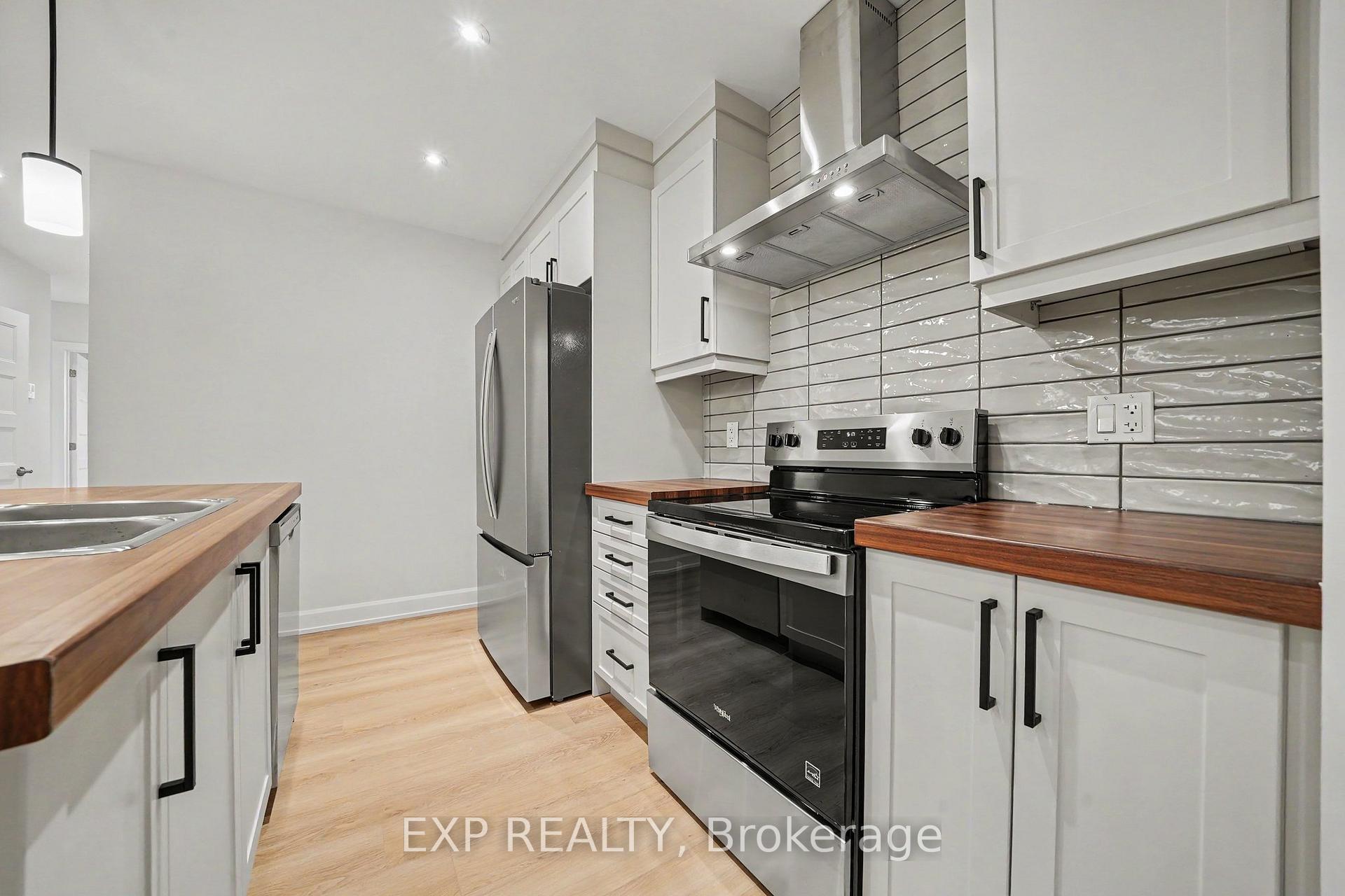 Photo 7 of Unit B, 492 Falcon Lane, Russell, Village of Russell — HOMEH