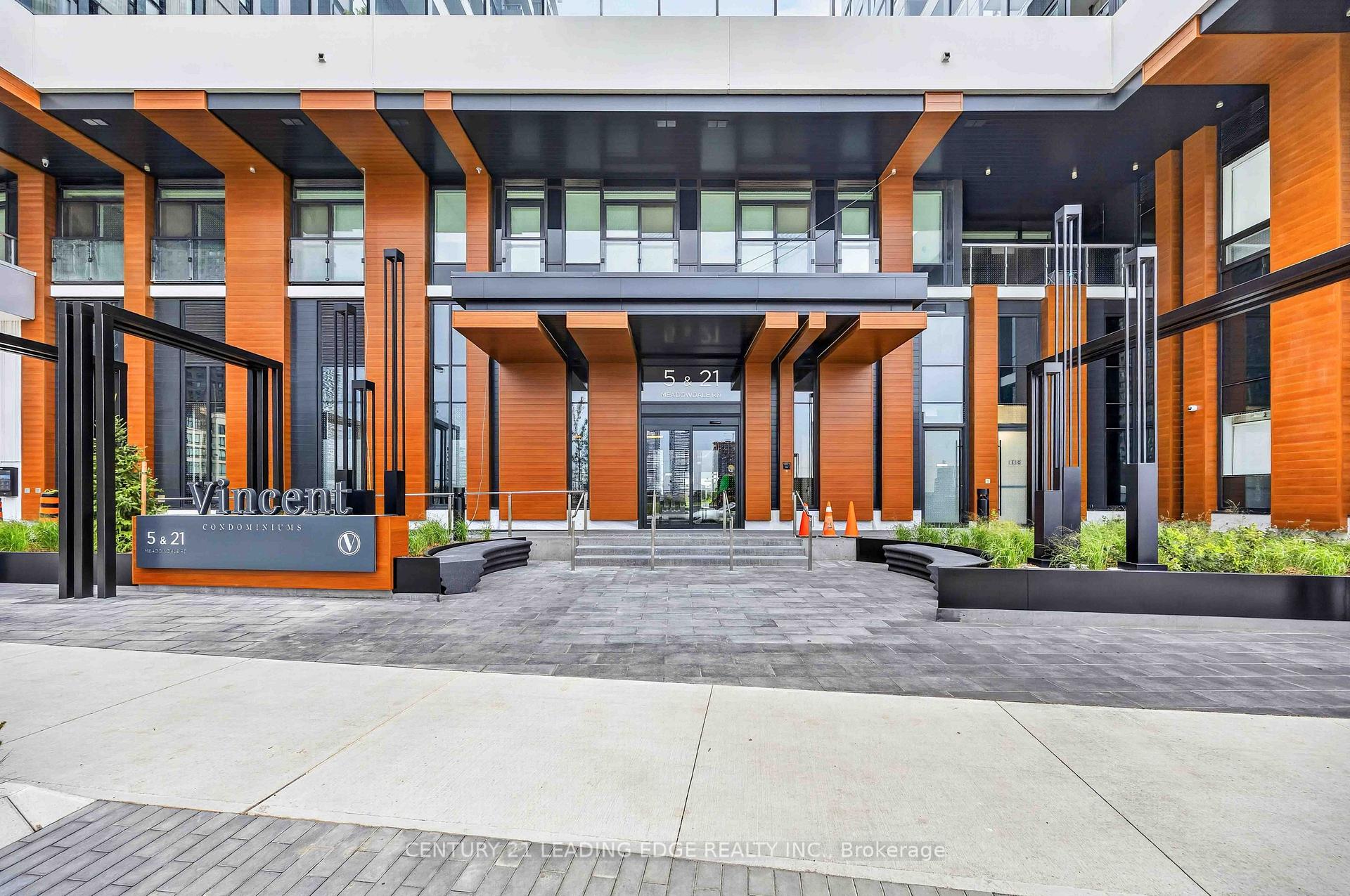 Photo 2 of Unit 805, 21 Meadowvale Road, Vaughan, Vaughan Corporate Centre — HOMEH