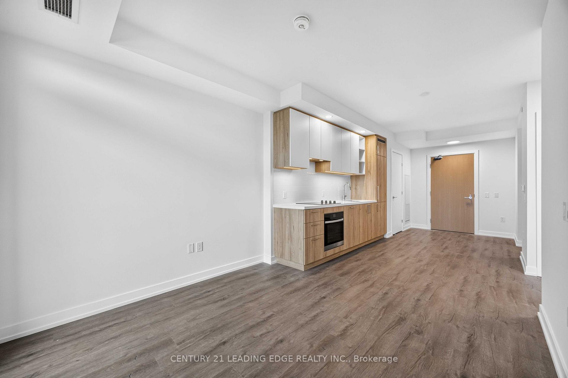 Photo 14 of Unit 805, 21 Meadowvale Road, Vaughan, Vaughan Corporate Centre — HOMEH