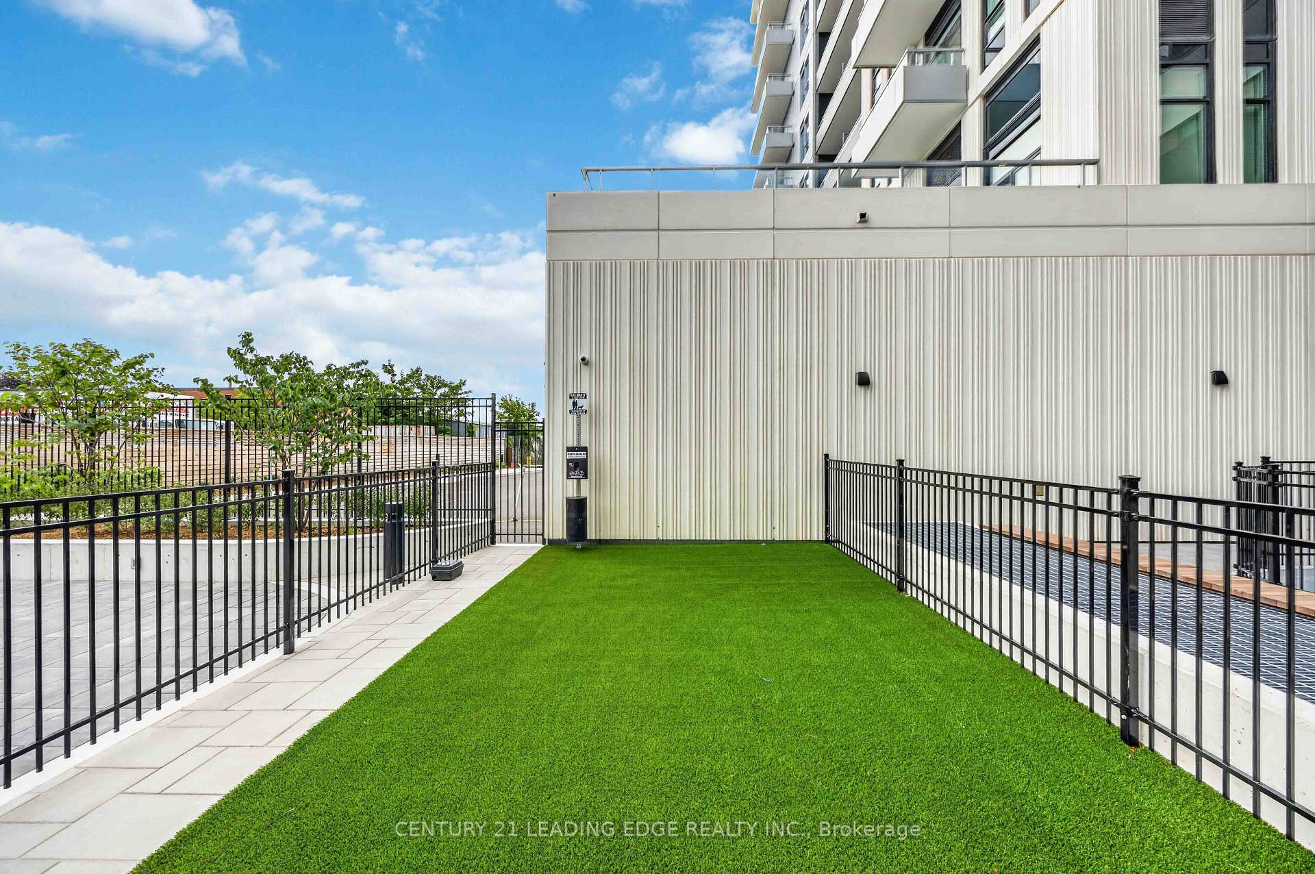 Photo 37 of Unit 805, 21 Meadowvale Road, Vaughan, Vaughan Corporate Centre — HOMEH