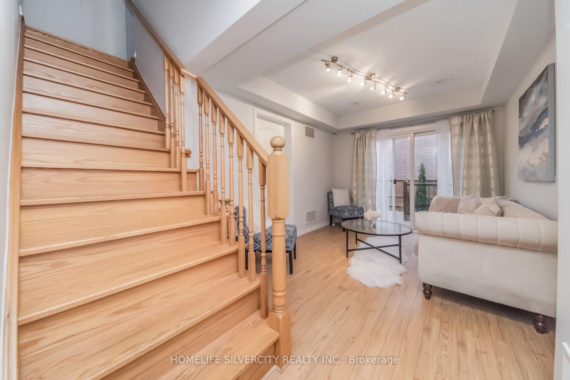 Photo 7 of 31 Betterton Crescent, Brampton, Northwest Brampton — HOMEH
