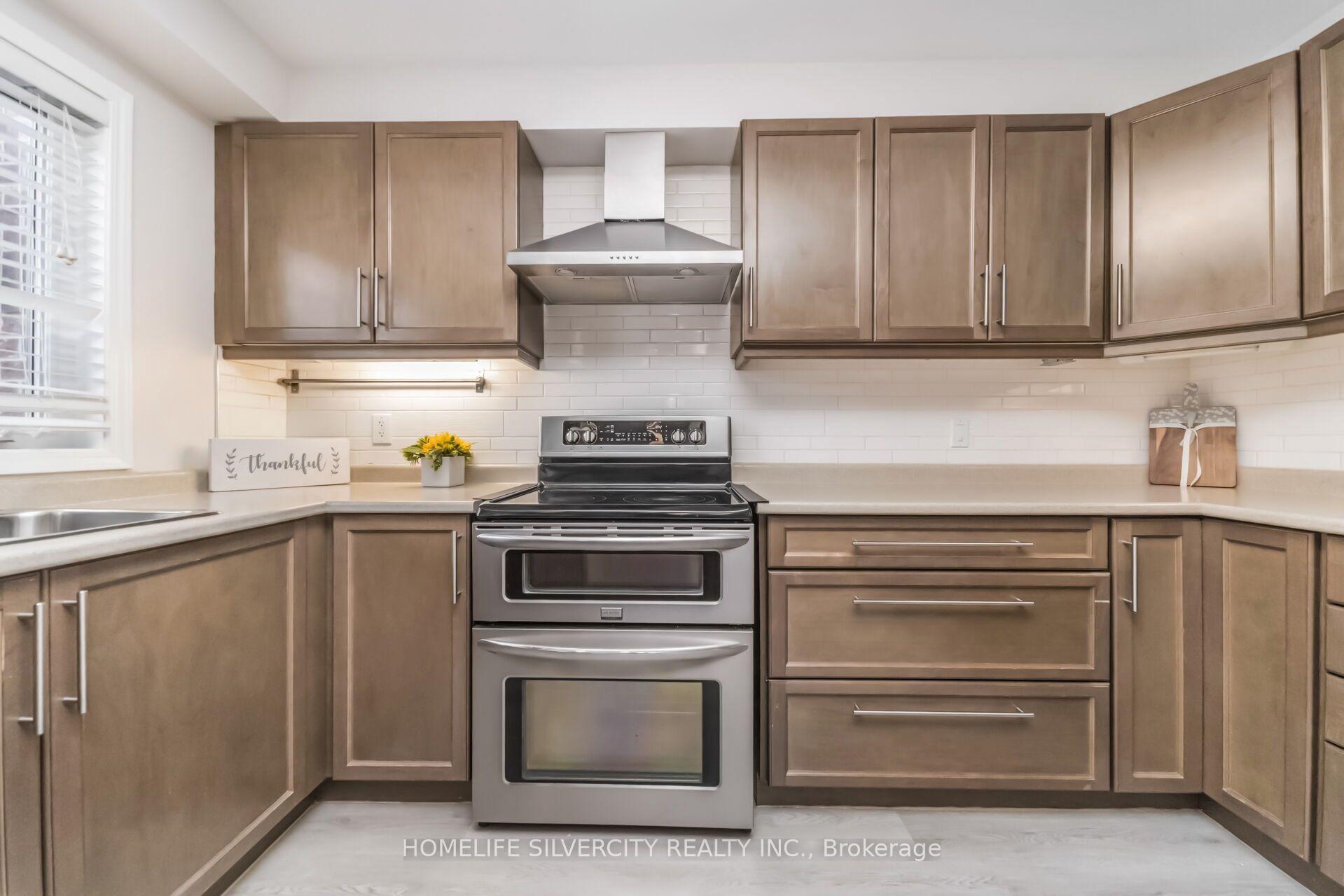 Photo 15 of 31 Betterton Crescent, Brampton, Northwest Brampton — HOMEH