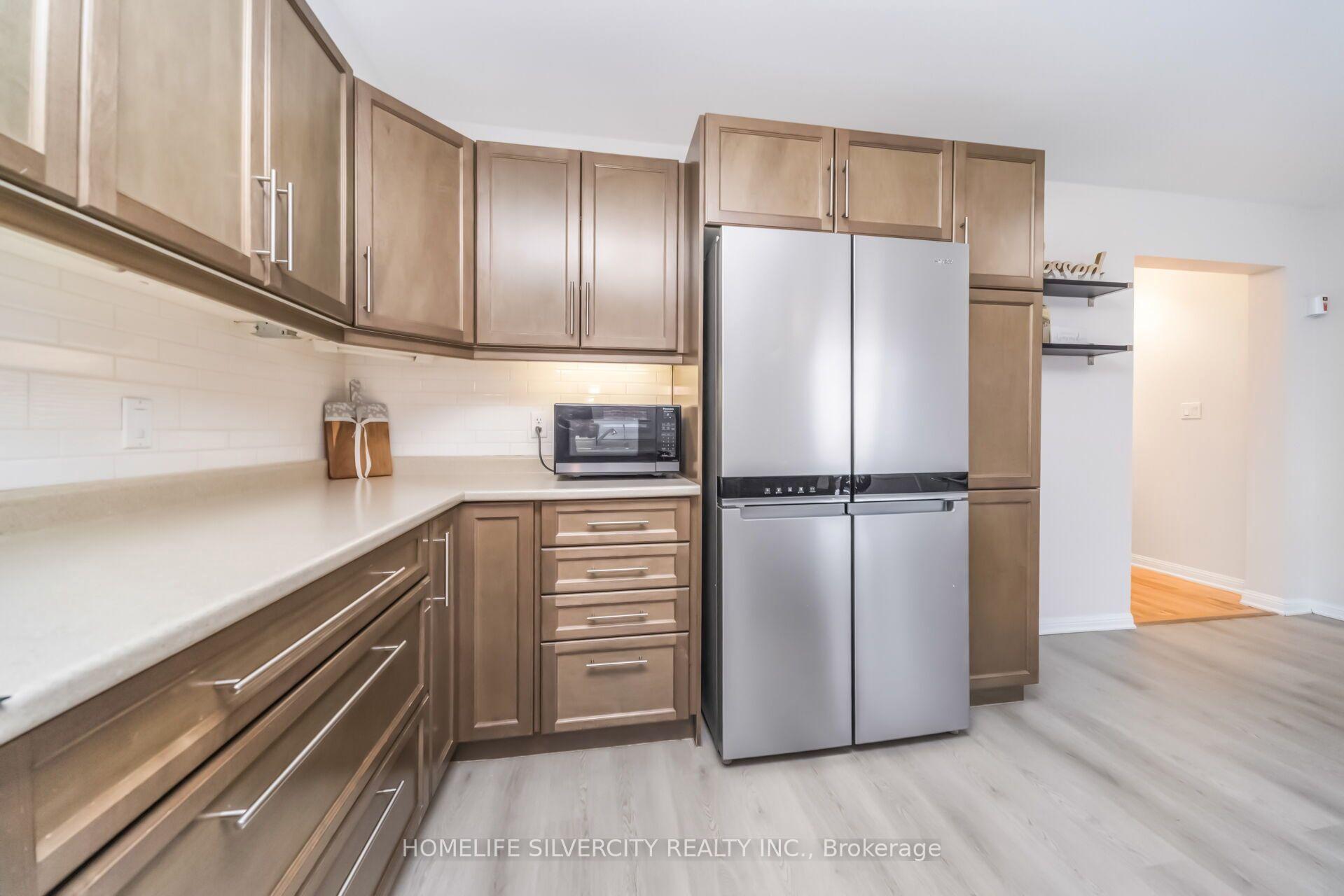 Photo 18 of 31 Betterton Crescent, Brampton, Northwest Brampton — HOMEH