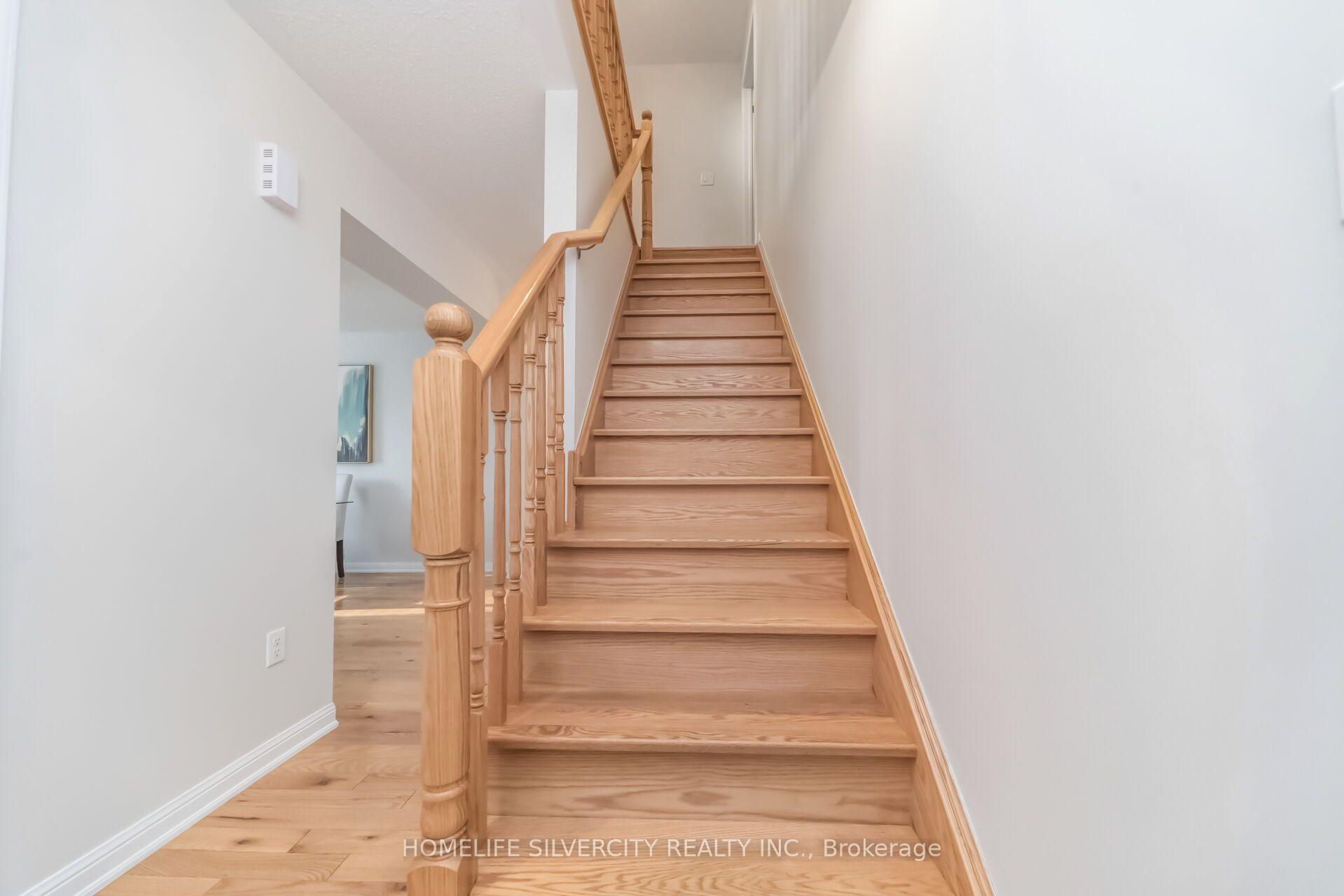 Photo 29 of 31 Betterton Crescent, Brampton, Northwest Brampton — HOMEH