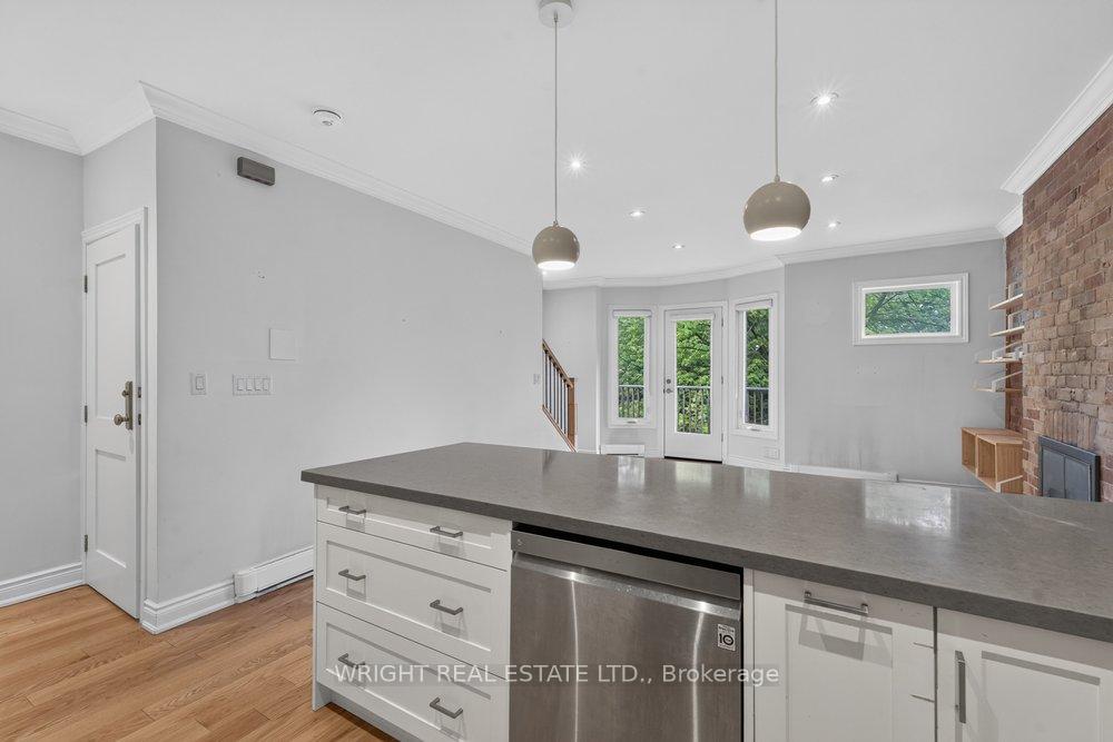 Photo 4 of 51 Albany Avenue, Toronto, The Annex — HOMEH