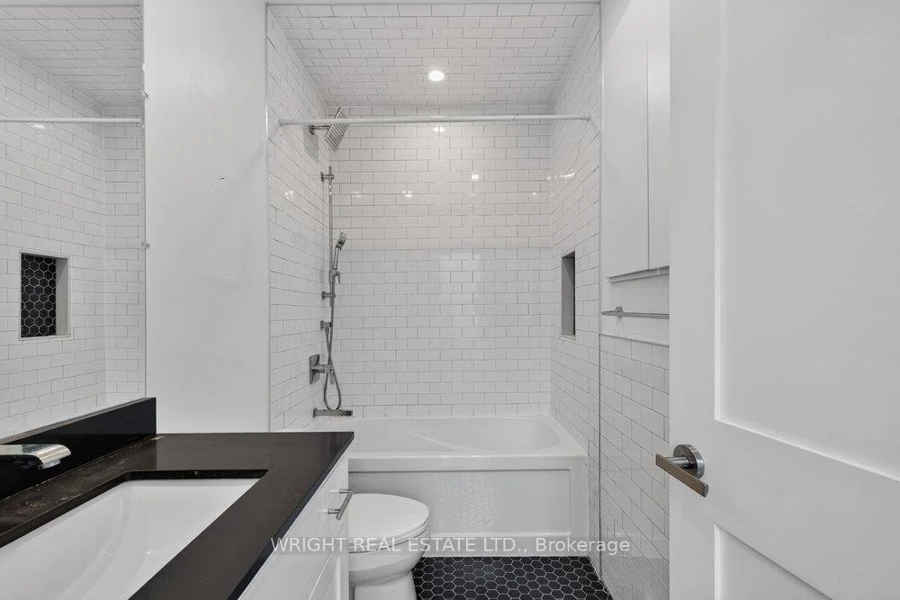 Photo 26 of 51 Albany Avenue, Toronto, The Annex — HOMEH