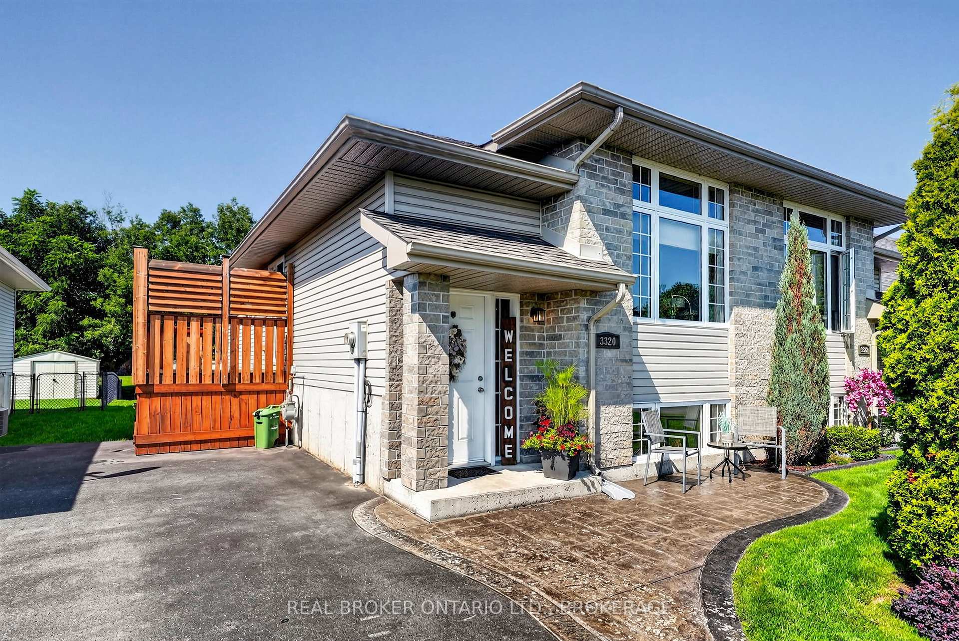 Photo 1 of 3320 Northdale Drive, Cornwall, Cornwall — HOMEH
