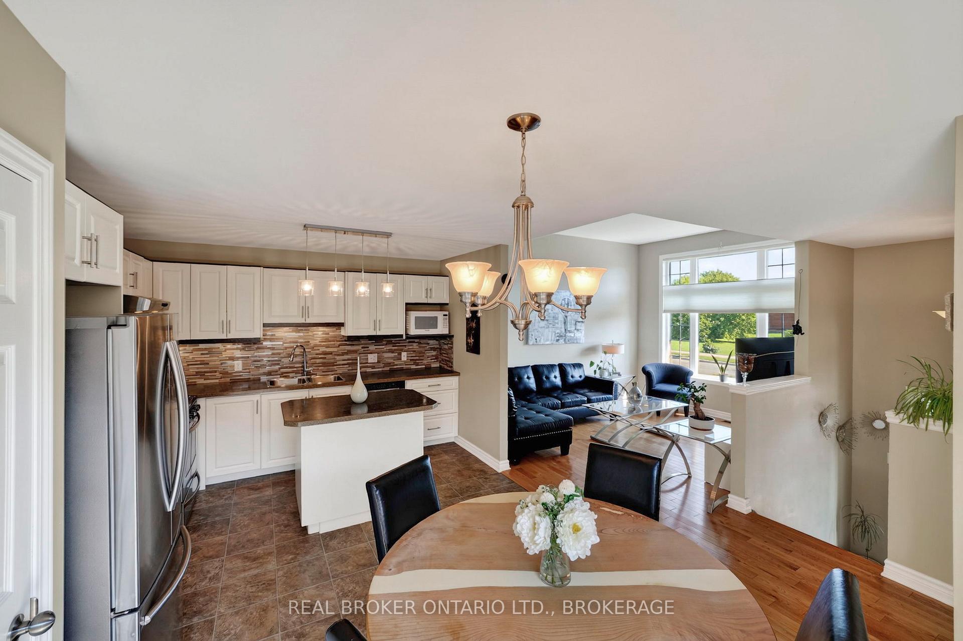 Photo 6 of 3320 Northdale Drive, Cornwall, Cornwall — HOMEH