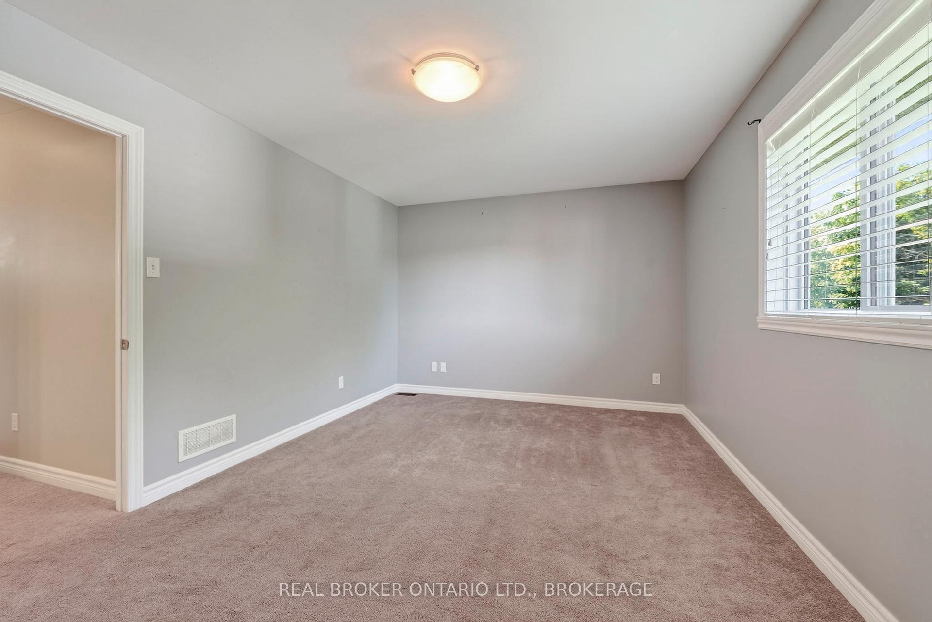 Photo 13 of 3320 Northdale Drive, Cornwall, Cornwall — HOMEH