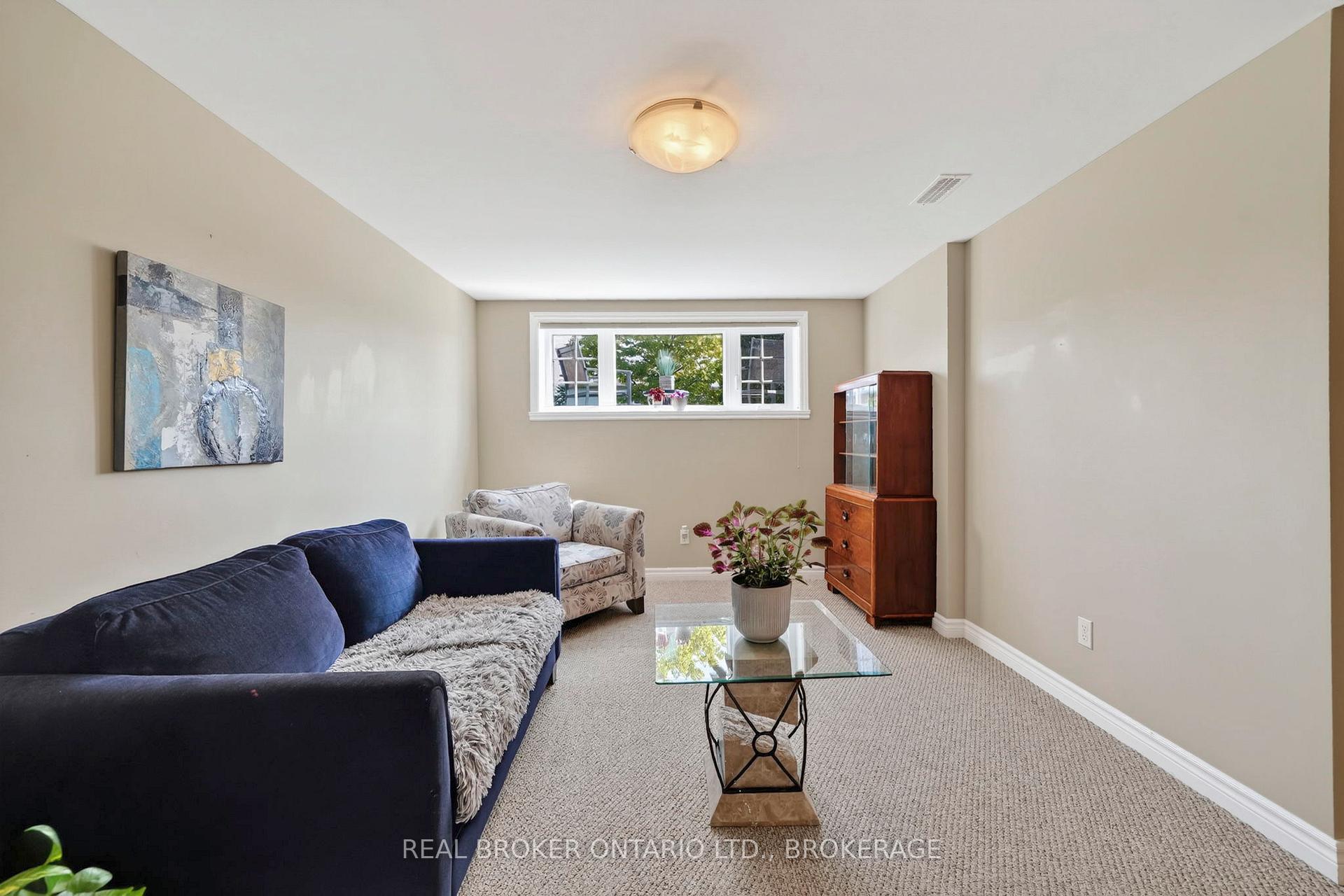 Photo 15 of 3320 Northdale Drive, Cornwall, Cornwall — HOMEH