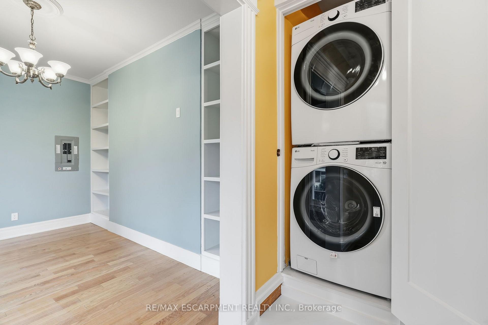Photo 6 of Unit UPPER, 359 Herkimer Street, Hamilton, Kirkendall — HOMEH