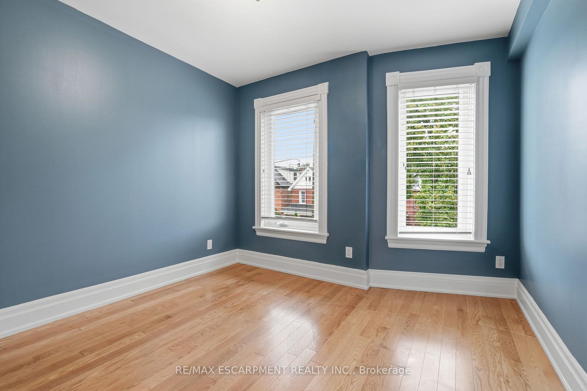 Photo 9 of Unit UPPER, 359 Herkimer Street, Hamilton, Kirkendall — HOMEH