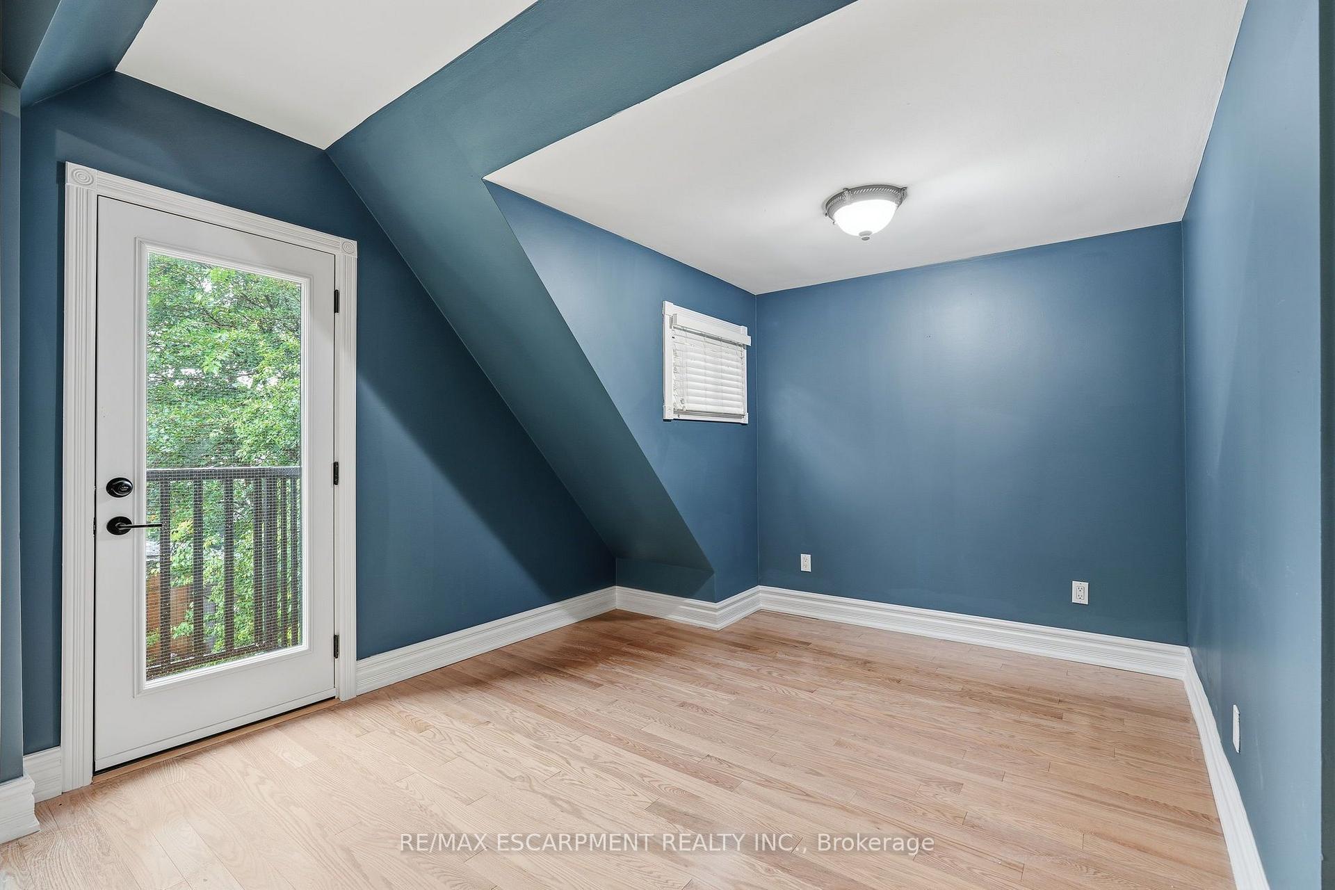 Photo 18 of Unit UPPER, 359 Herkimer Street, Hamilton, Kirkendall — HOMEH