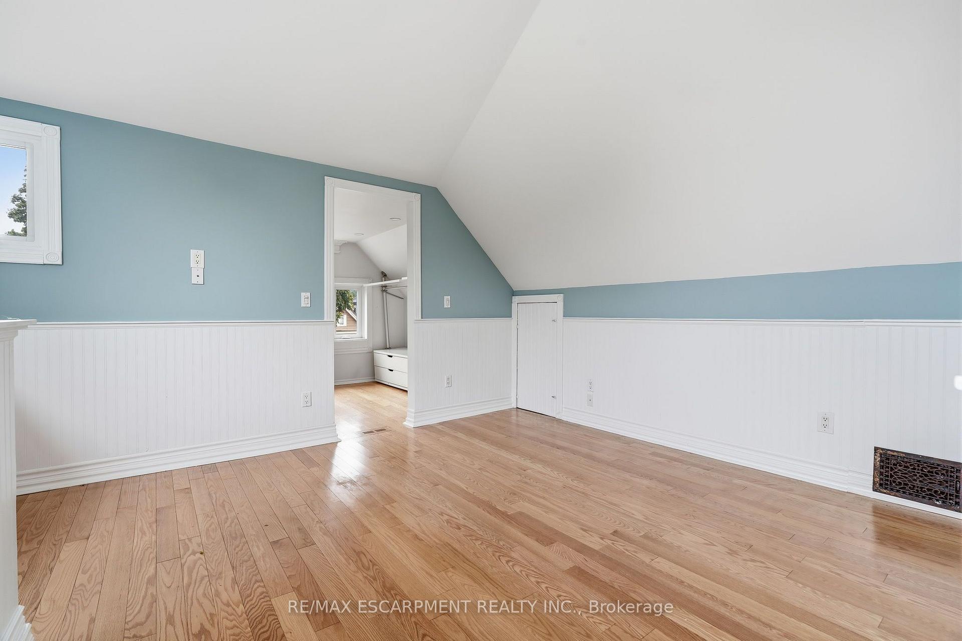 Photo 21 of Unit UPPER, 359 Herkimer Street, Hamilton, Kirkendall — HOMEH
