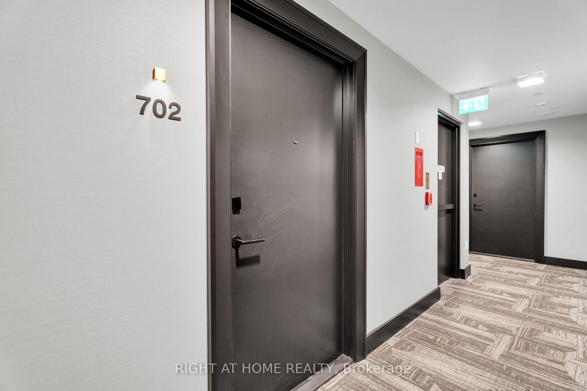 Photo 14 of Unit 702, 2333 Khalsa Gate, Oakville, Westmount — HOMEH