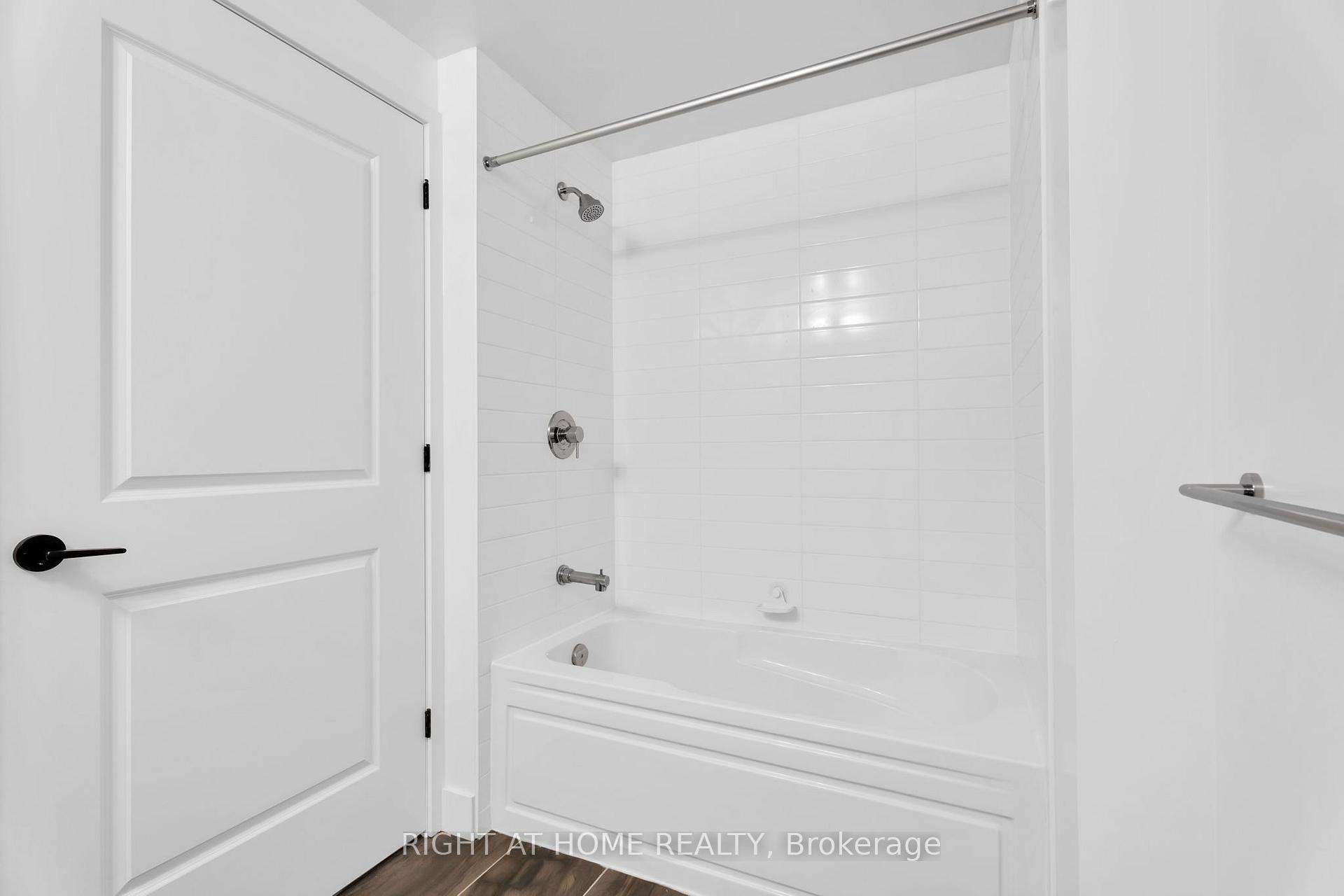 Photo 61 of Unit 702, 2333 Khalsa Gate, Oakville, Westmount — HOMEH