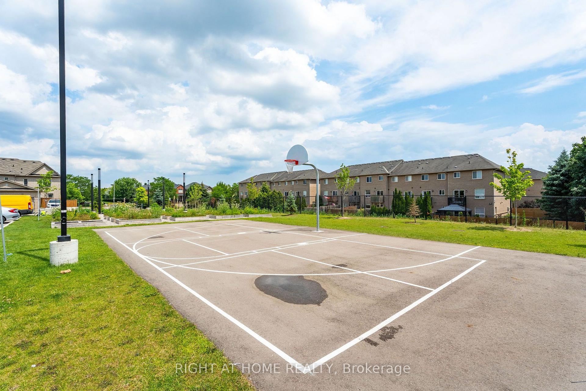 Photo 80 of Unit 702, 2333 Khalsa Gate, Oakville, Westmount — HOMEH