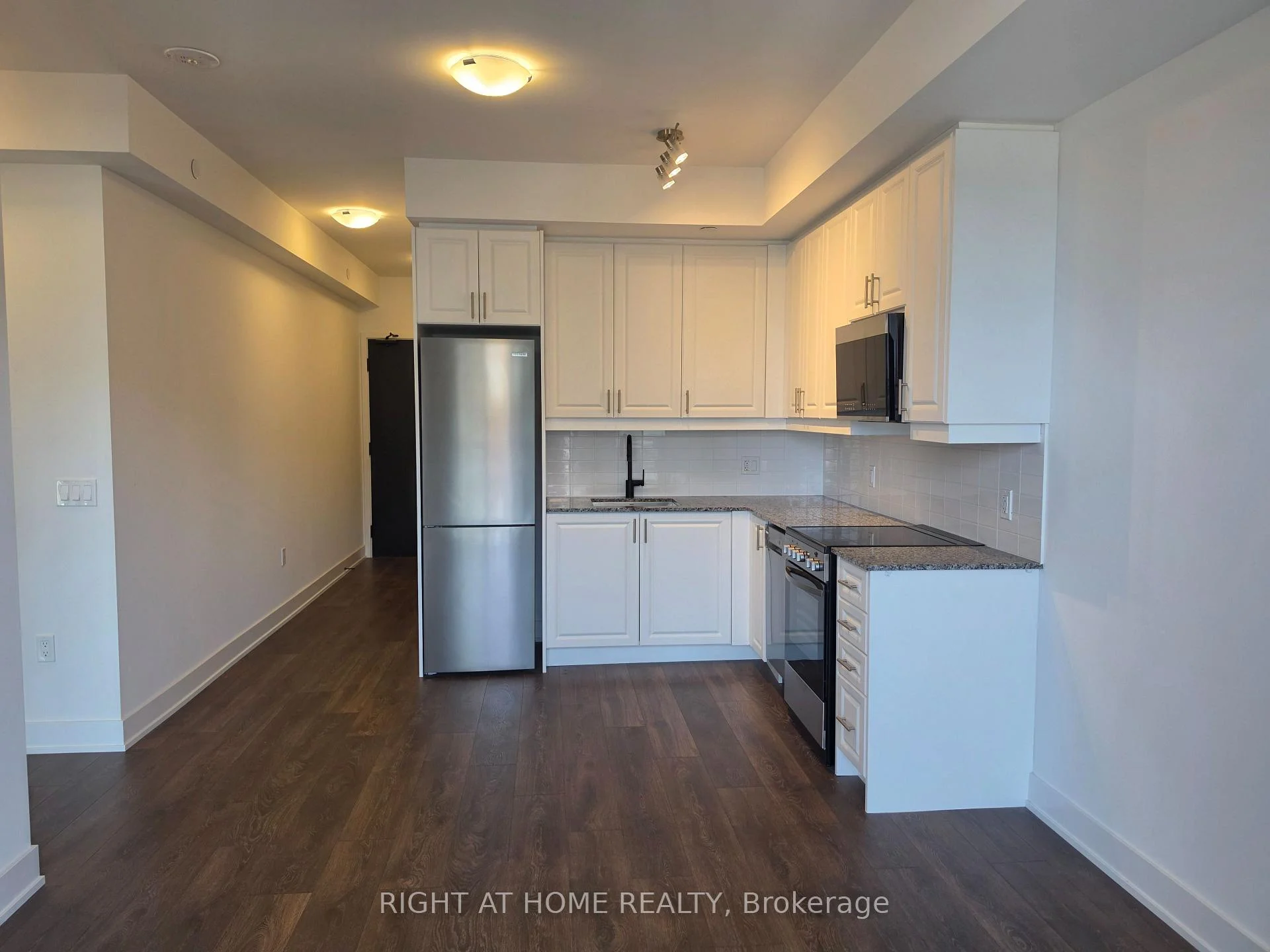 Photo 23 of Unit 702, 2333 Khalsa Gate, Oakville, Westmount — HOMEH