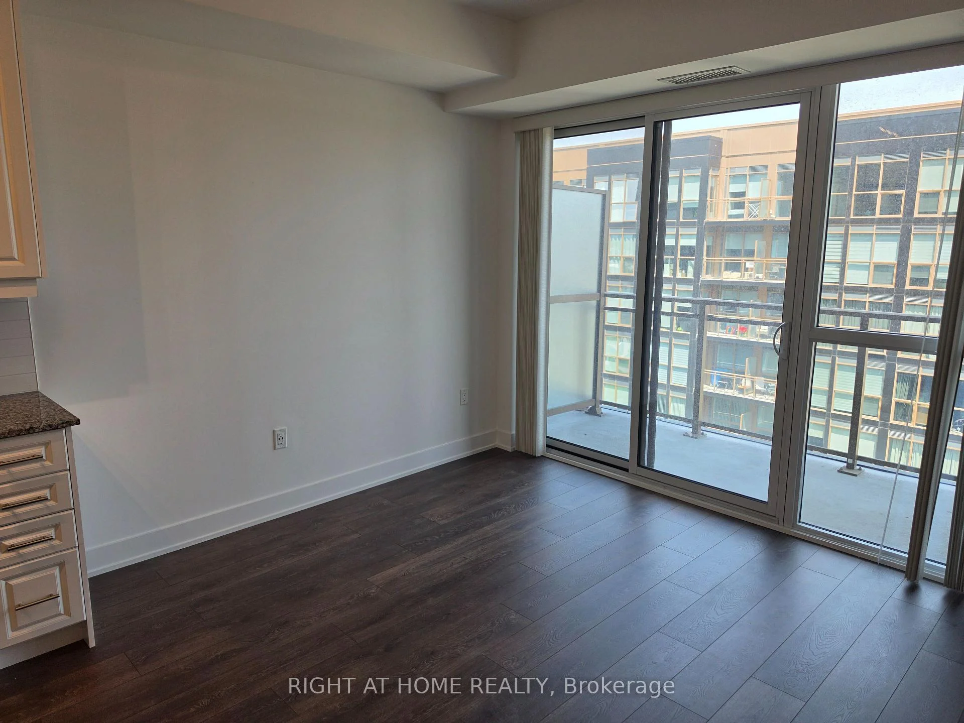 Photo 29 of Unit 702, 2333 Khalsa Gate, Oakville, Westmount — HOMEH