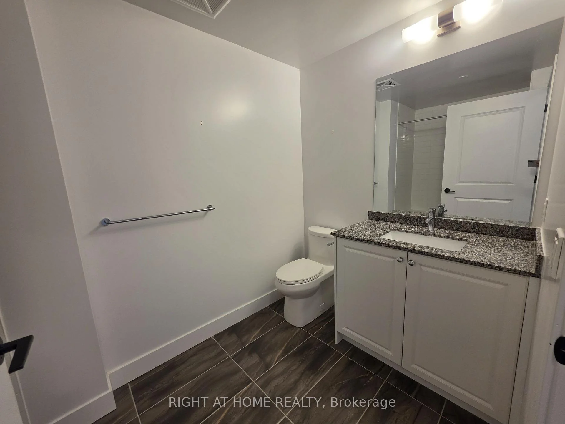 Photo 34 of Unit 702, 2333 Khalsa Gate, Oakville, Westmount — HOMEH