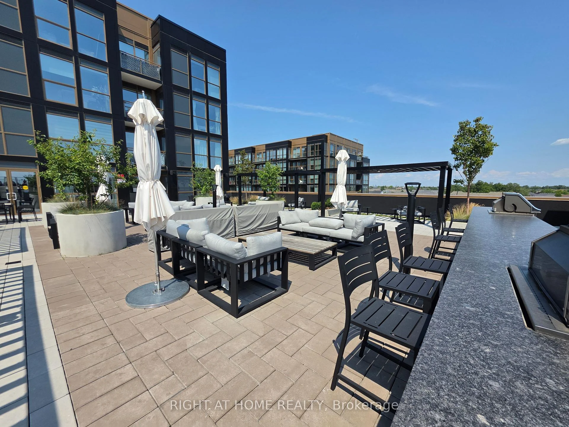 Photo 62 of Unit 702, 2333 Khalsa Gate, Oakville, Westmount — HOMEH