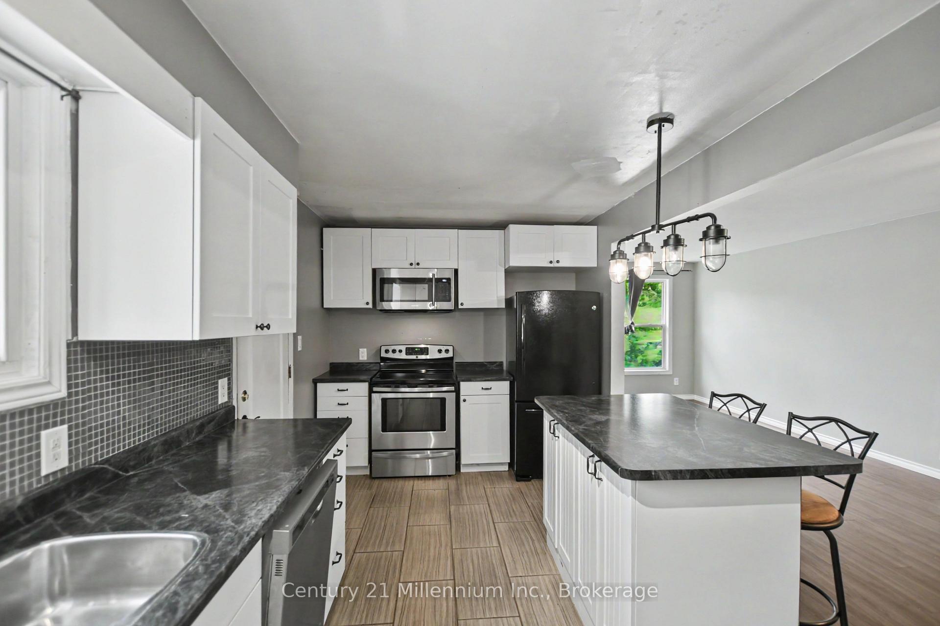 Photo 10 of 408 Walnut Street, Collingwood — HOMEH