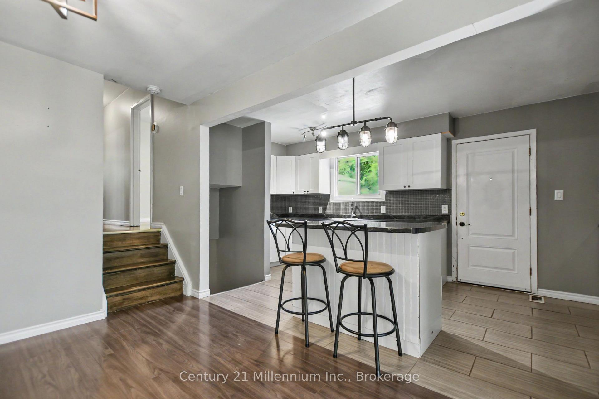 Photo 13 of 408 Walnut Street, Collingwood — HOMEH