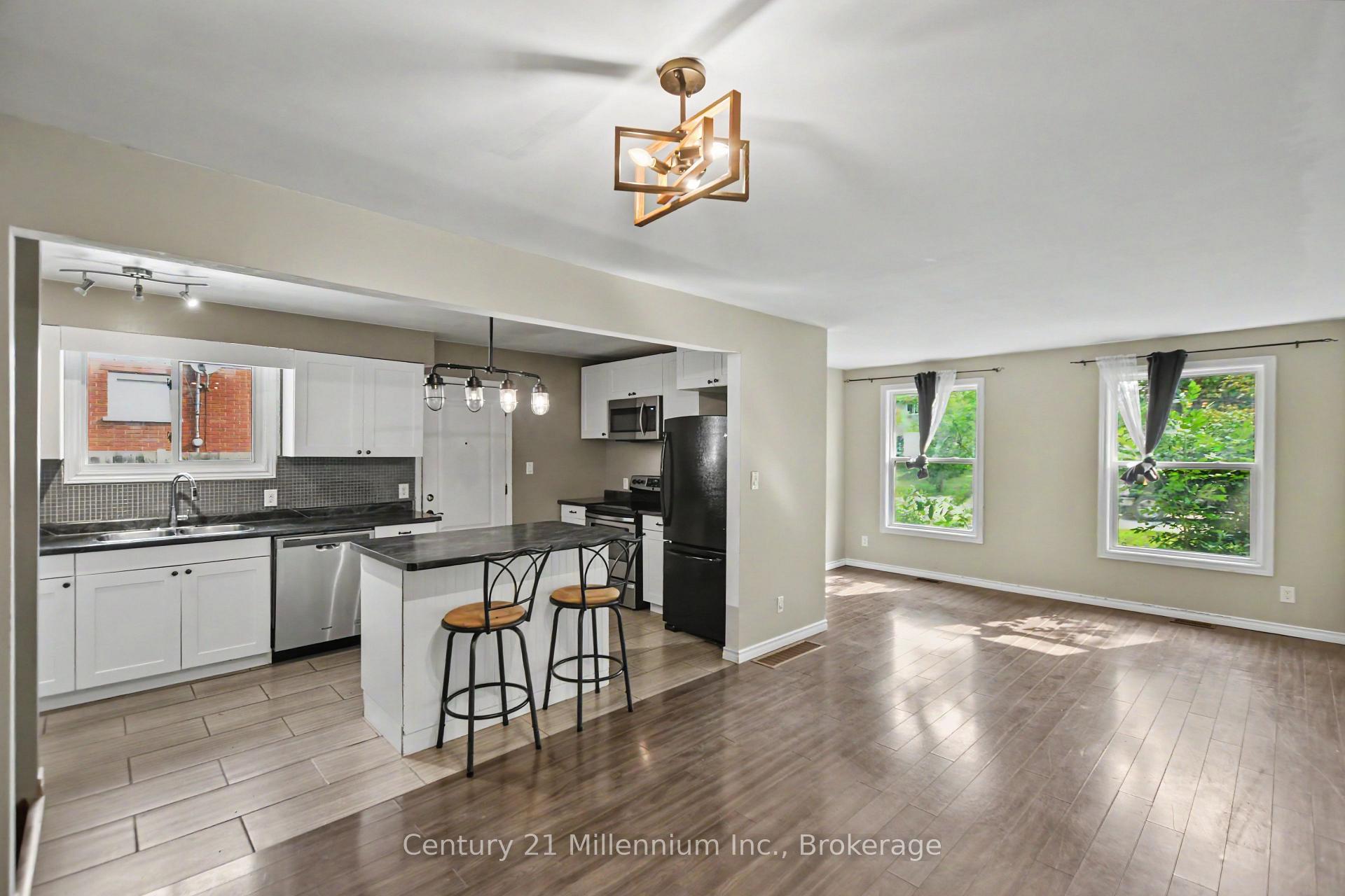 Photo 14 of 408 Walnut Street, Collingwood — HOMEH