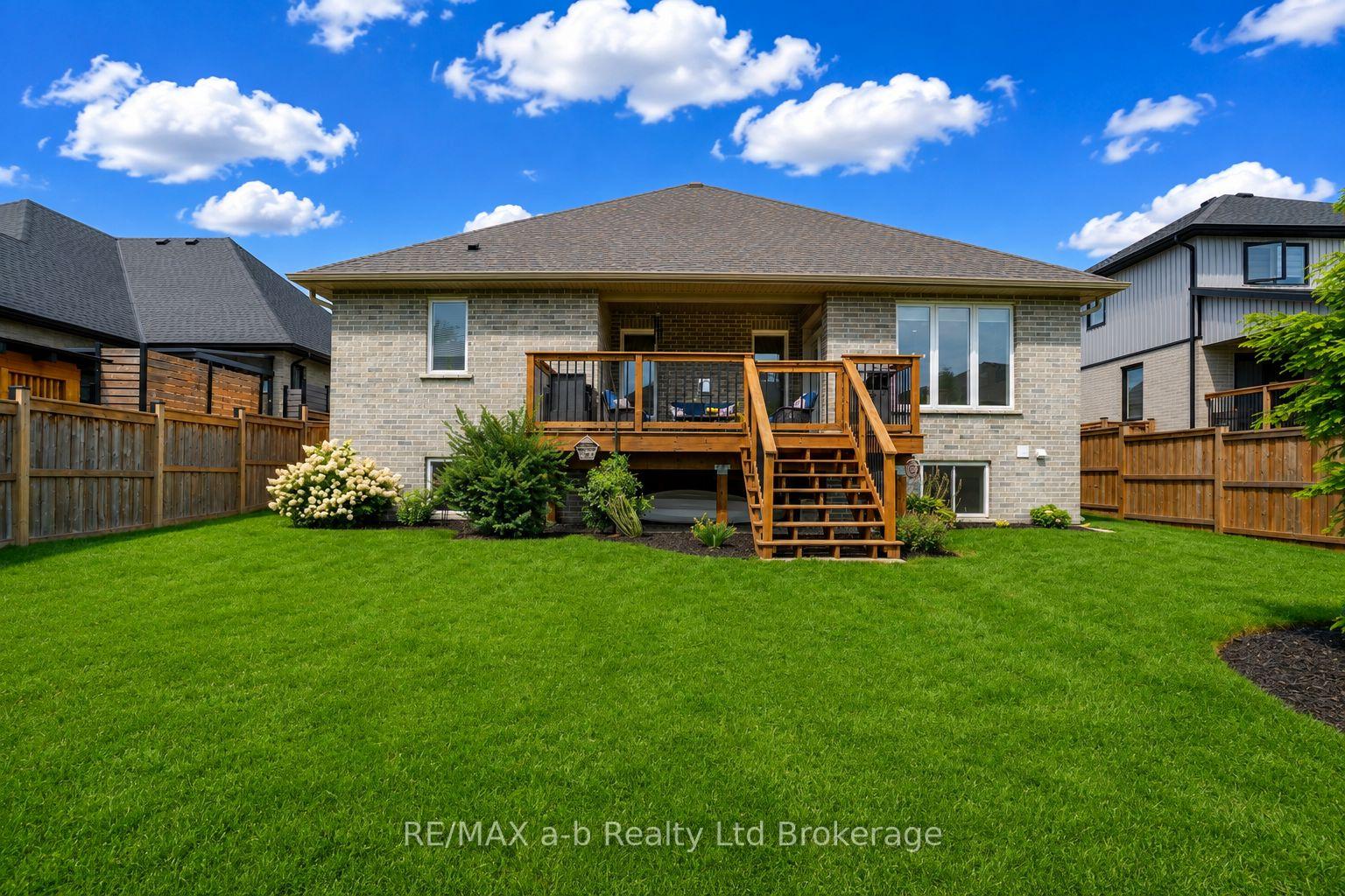 Photo 6 of 23 Brookside Lane, Tillsonburg — HOMEH