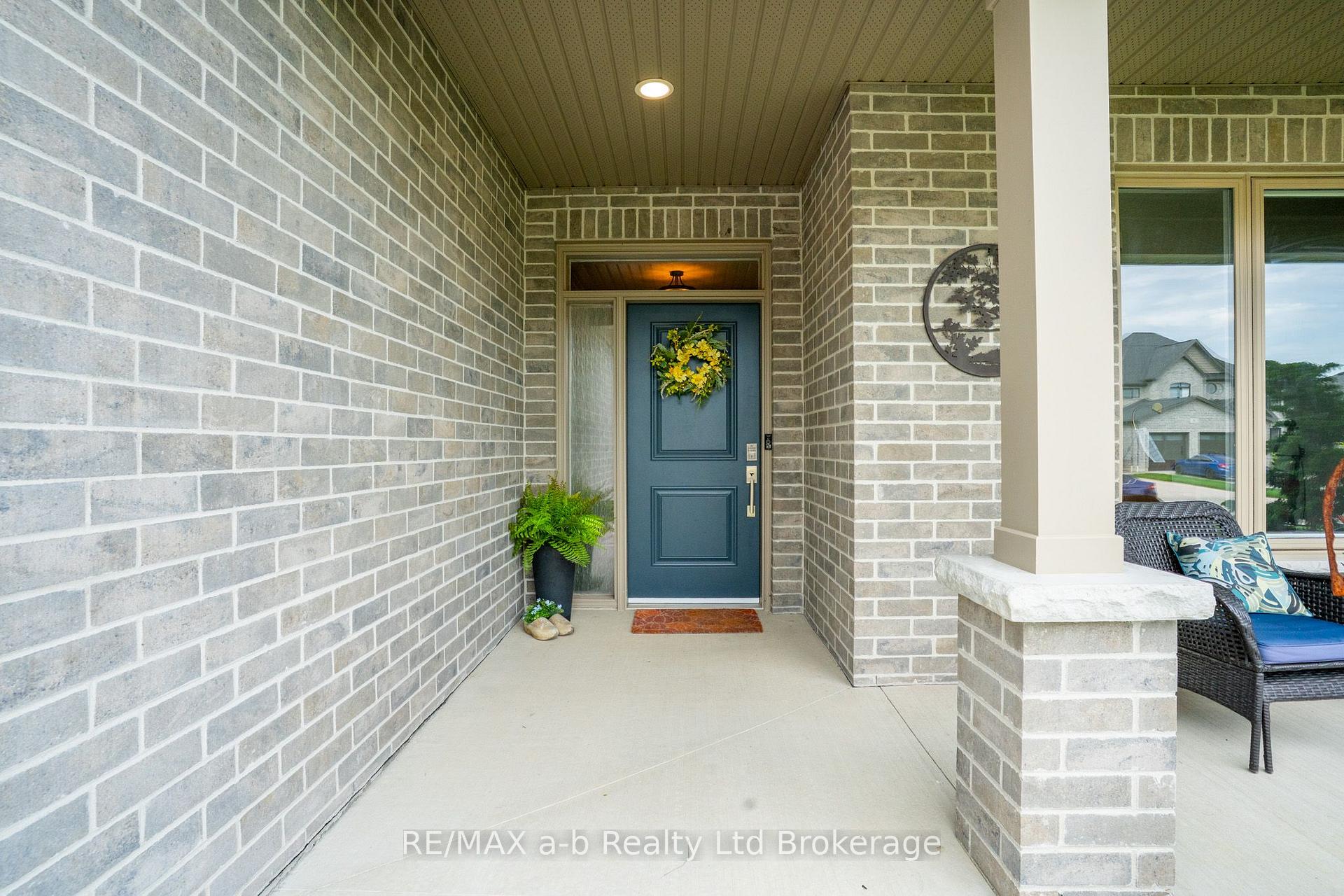 Photo 9 of 23 Brookside Lane, Tillsonburg — HOMEH
