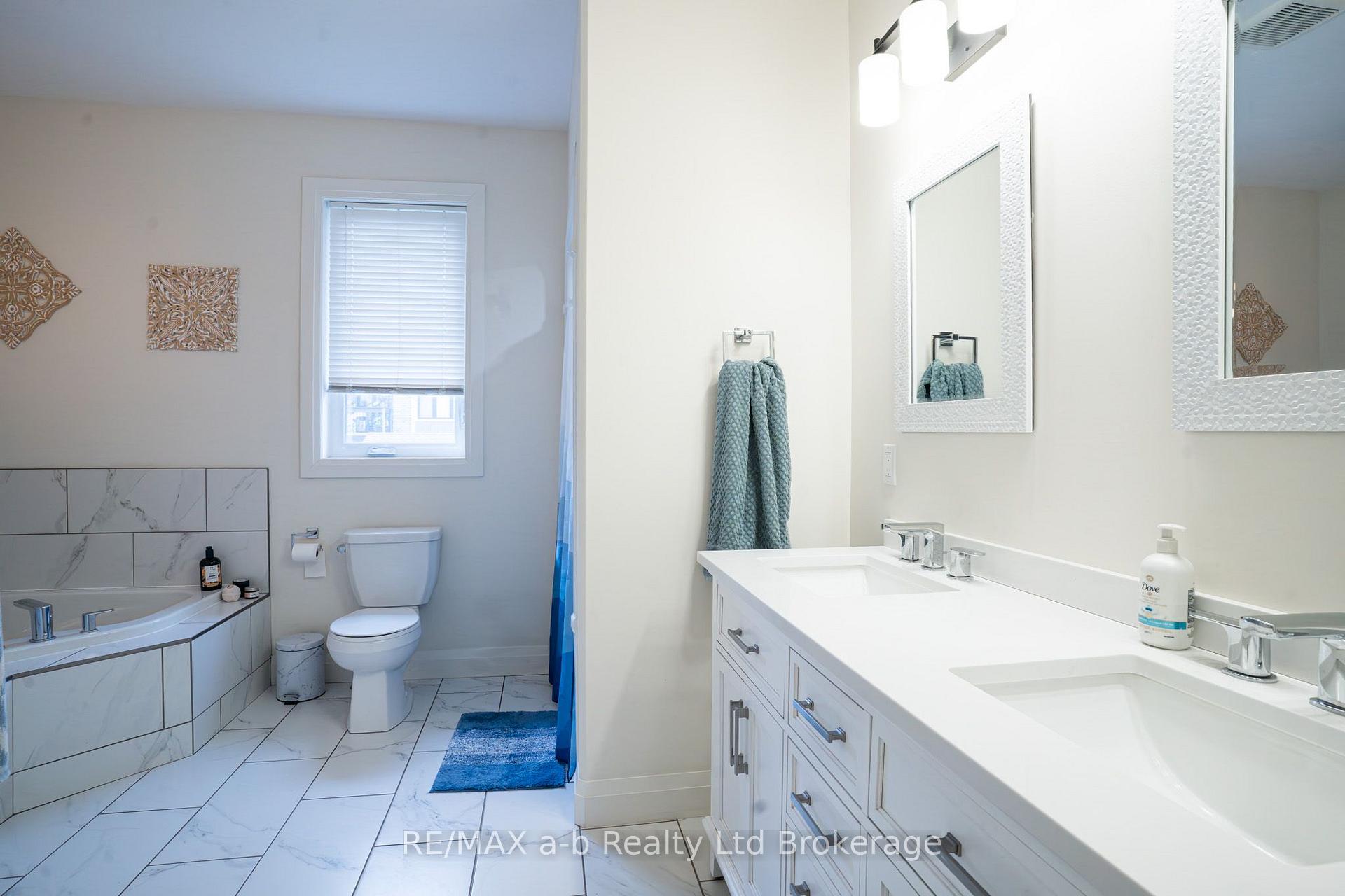 Photo 25 of 23 Brookside Lane, Tillsonburg — HOMEH