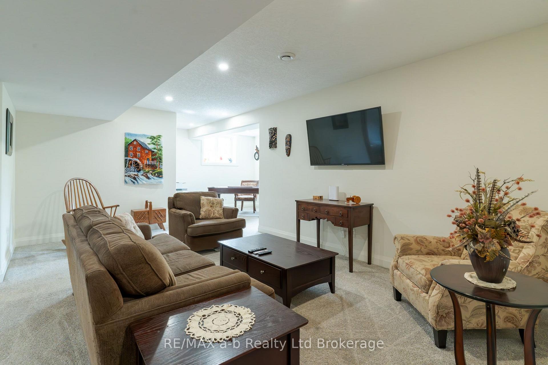 Photo 32 of 23 Brookside Lane, Tillsonburg — HOMEH