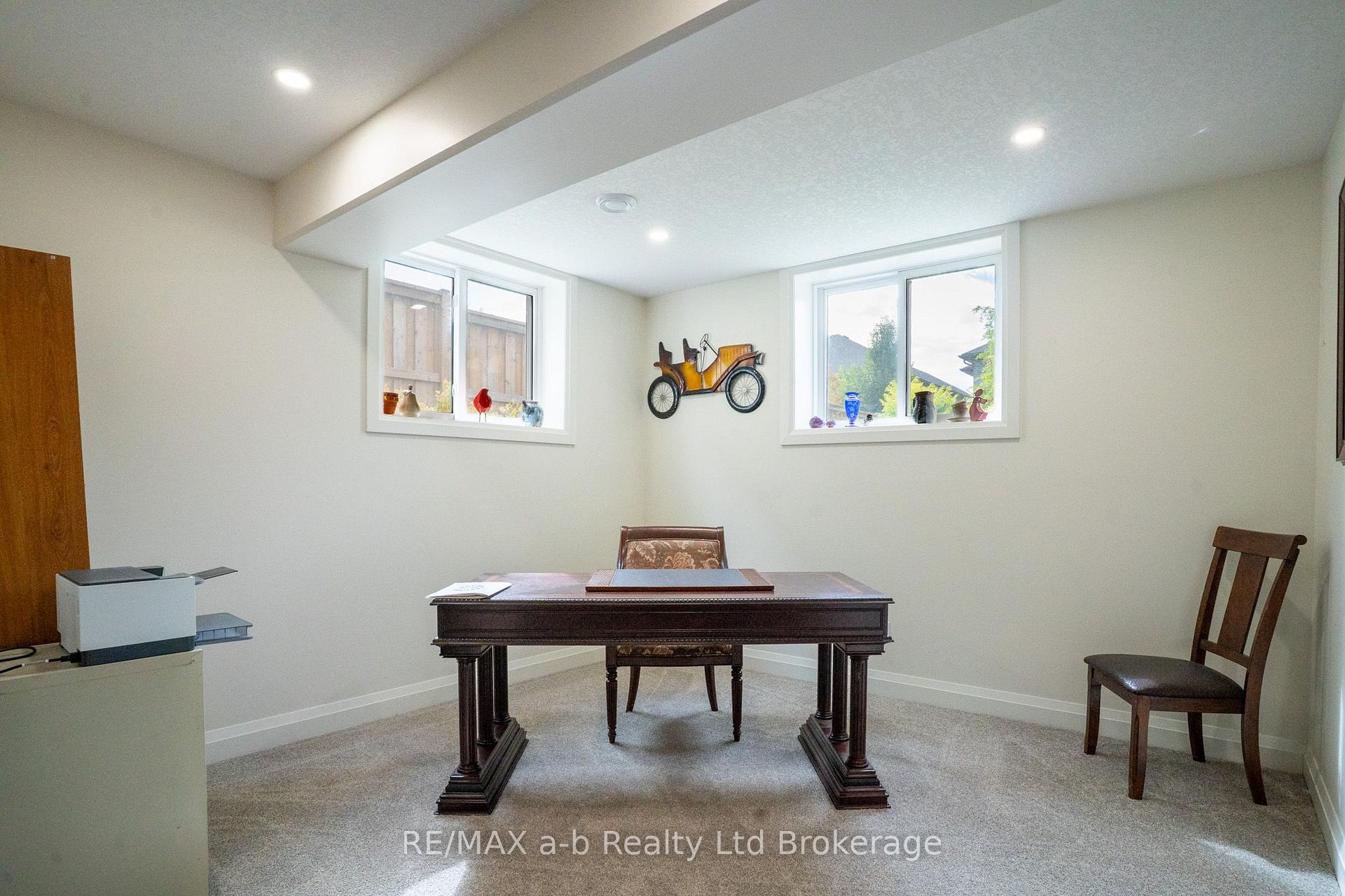Photo 35 of 23 Brookside Lane, Tillsonburg — HOMEH
