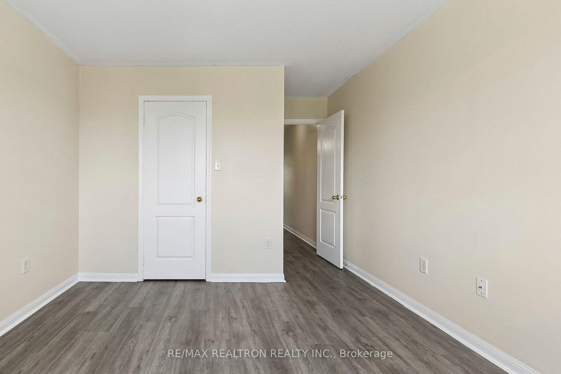Photo 10 of 23 Ecopark Gate, Scarborough, Rouge — HOMEH