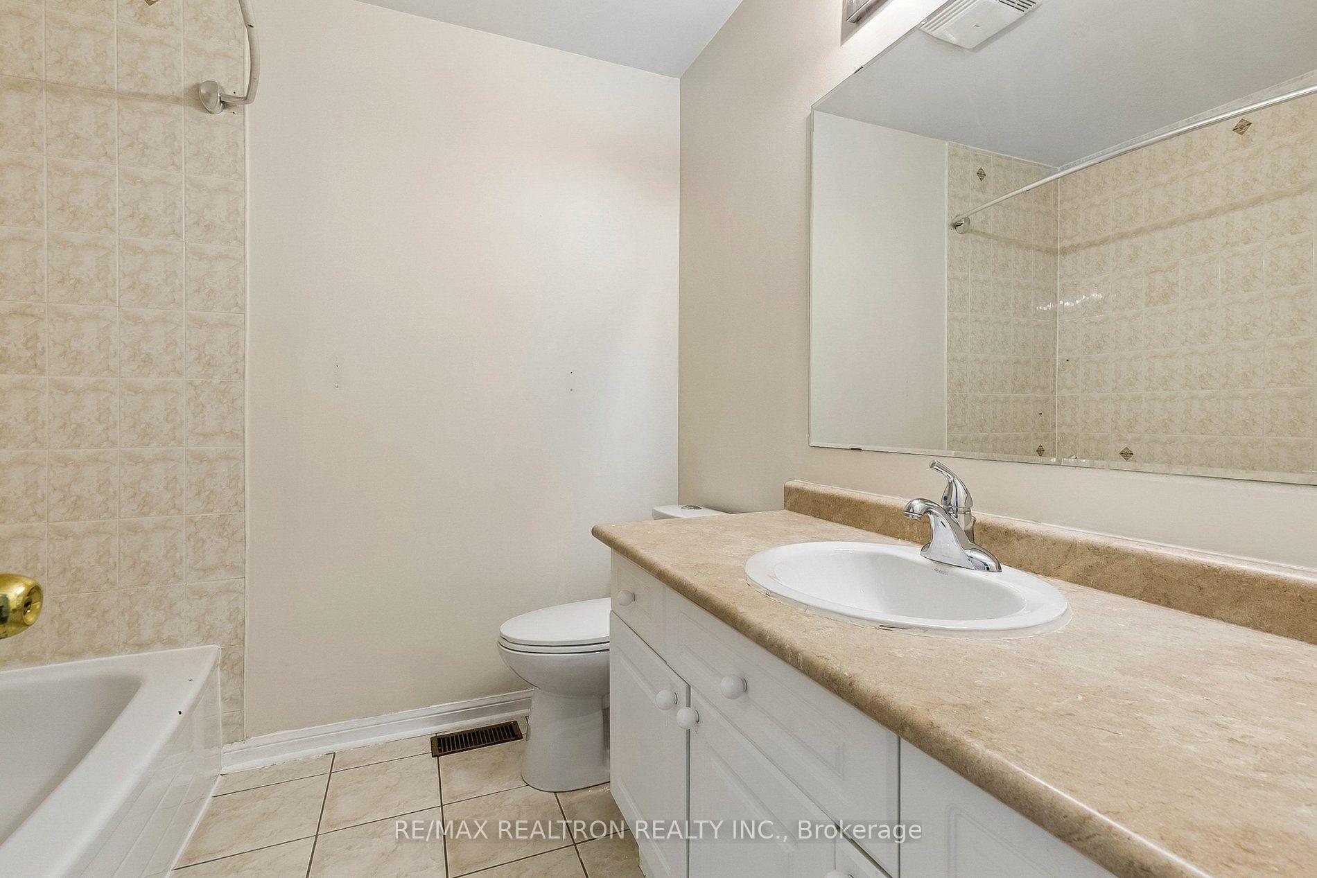 Photo 11 of 23 Ecopark Gate, Scarborough, Rouge — HOMEH