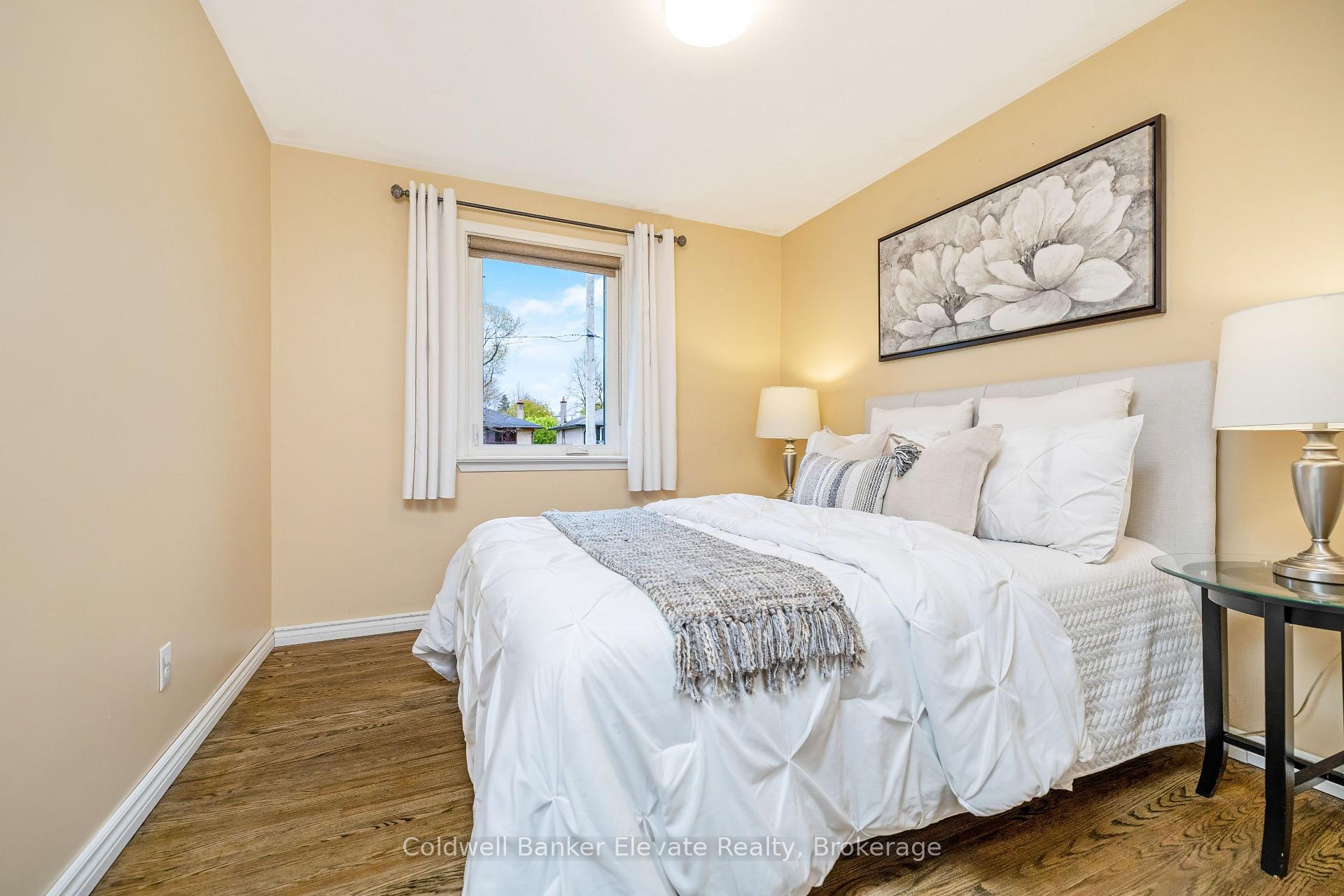 Photo 20 of 39 McGilvray Crescent, Halton Hills, Georgetown — HOMEH