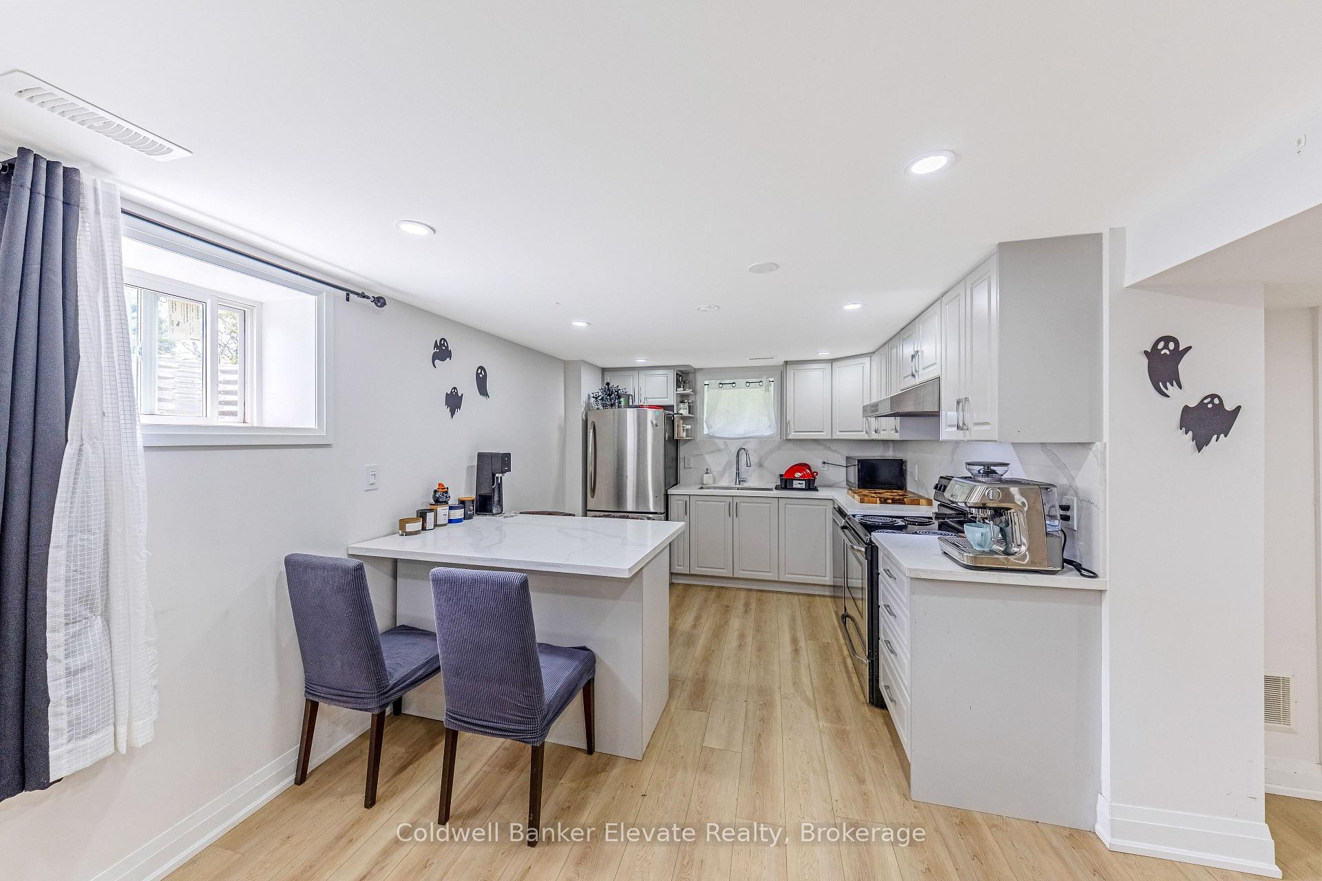 Photo 28 of 39 McGilvray Crescent, Halton Hills, Georgetown — HOMEH